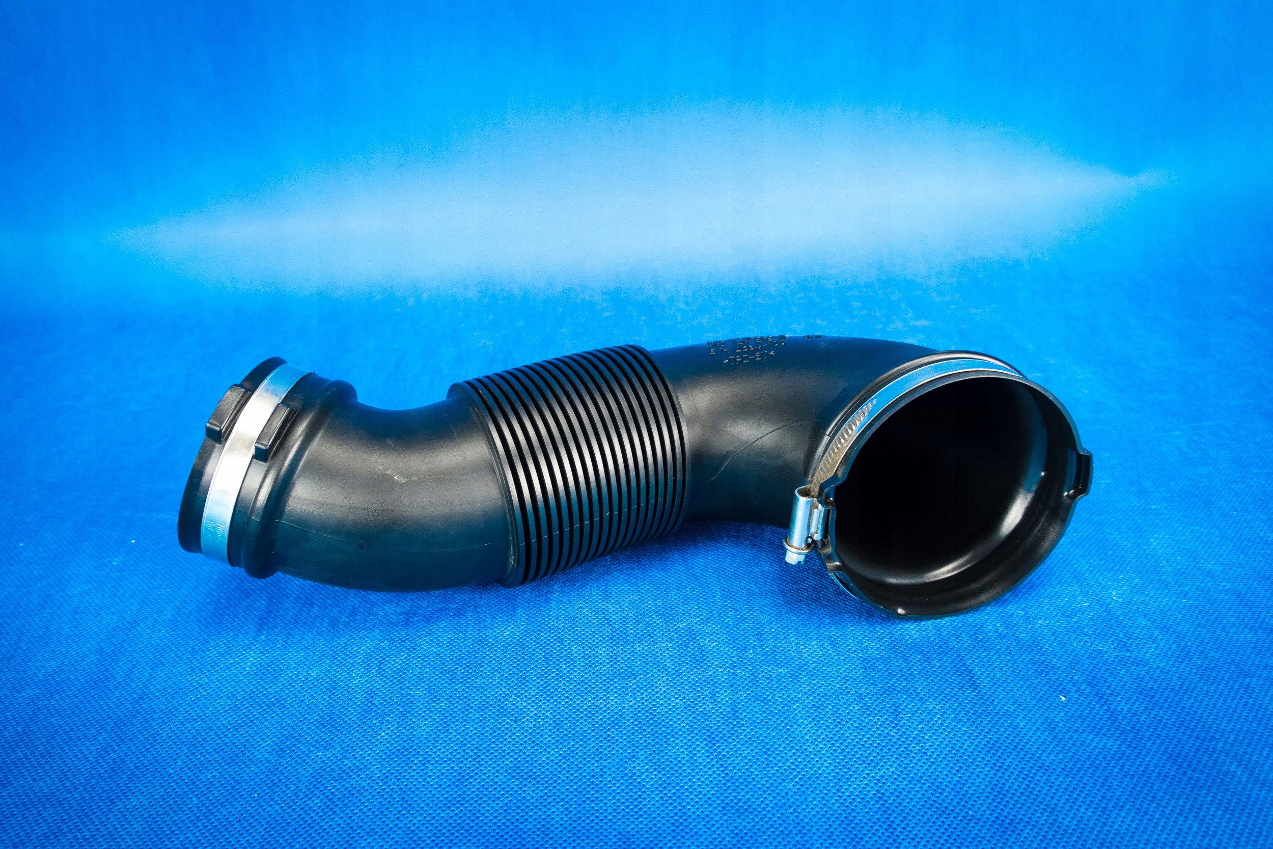 suction pipe air Audi A8 4N 4N0129616M