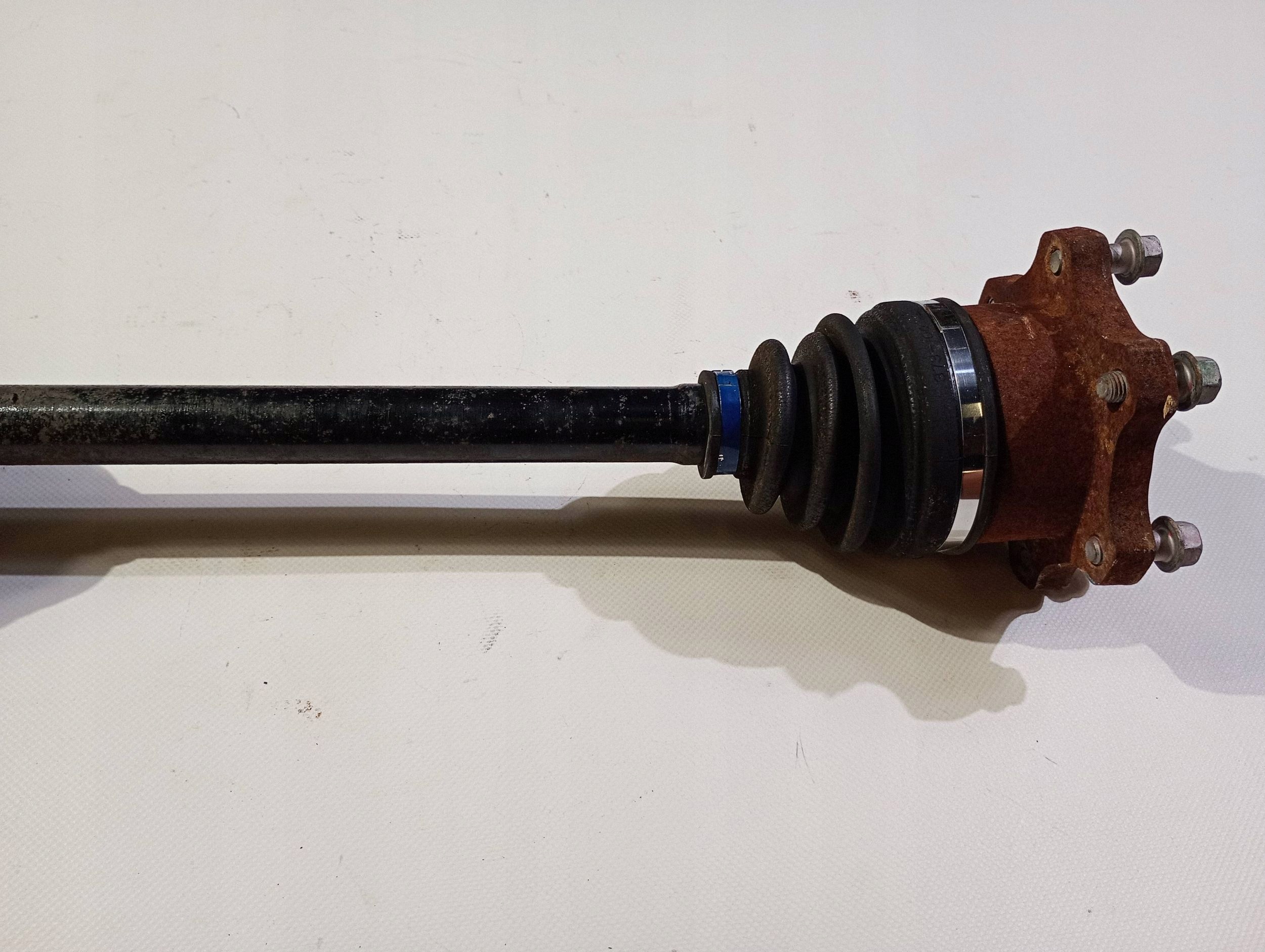 semi-axis left rear part rear left Nissan 370Z 2009