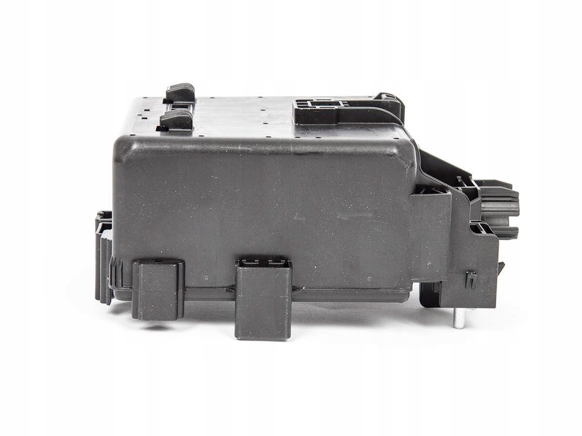 OBUDOWA SKRZYNKI BEZPIECZNIKÓW DOLNA TRANSIT 19- Jakość części (zgodnie z GVO) O - oryginał z logo producenta pojazdu (OE)