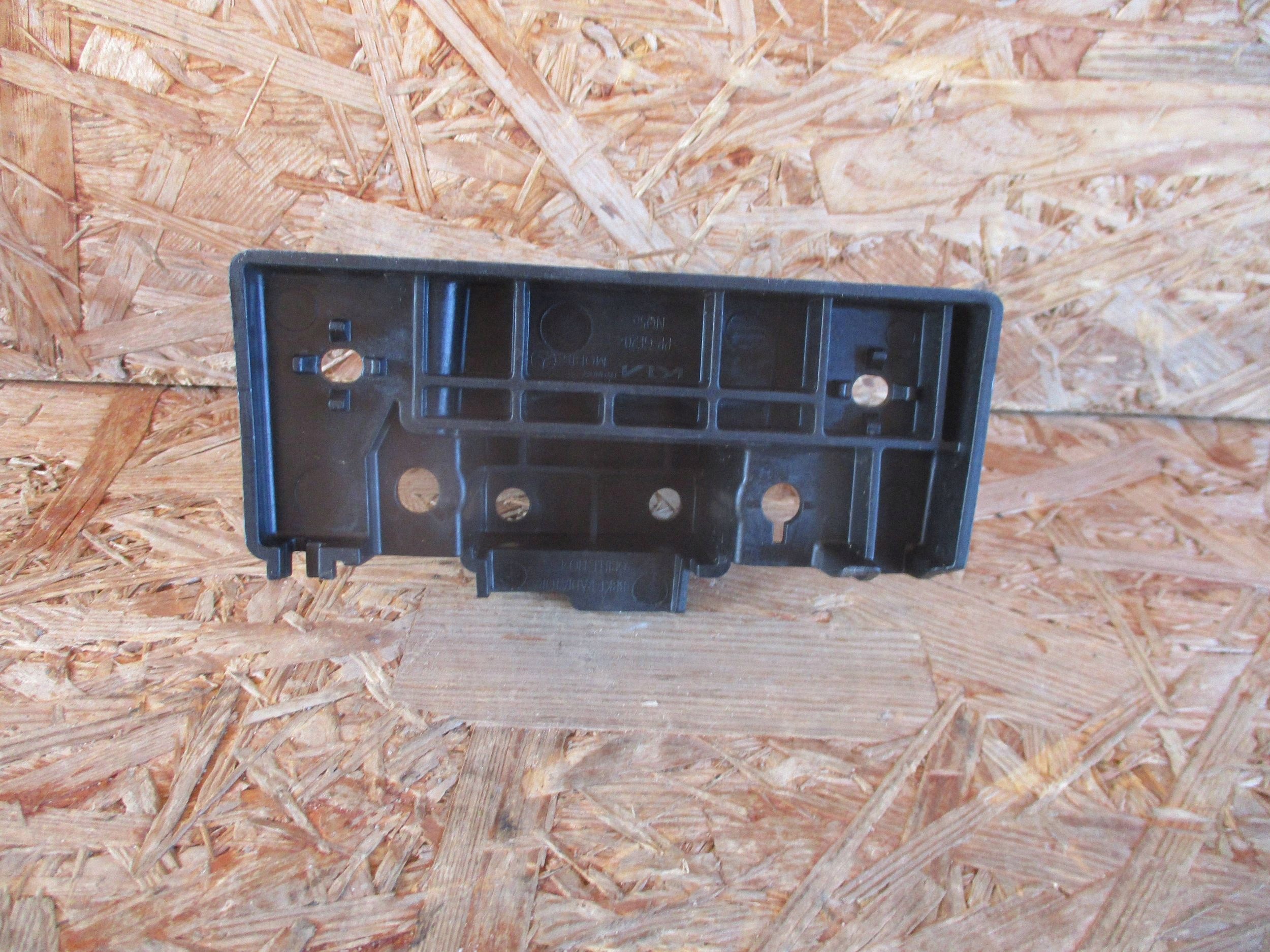 Support Support plaque Armature Avant Droite KIA SPORTAGE V