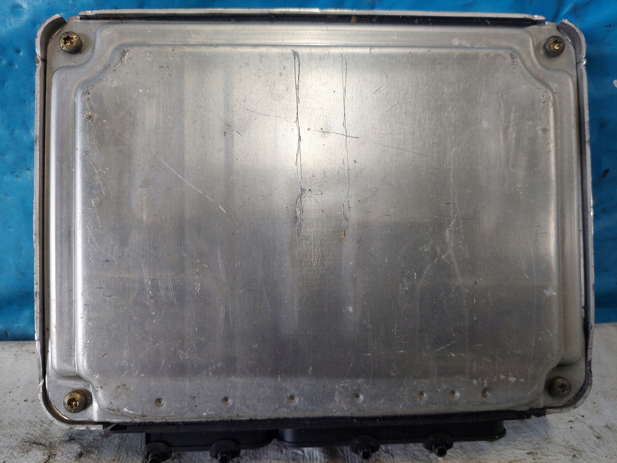GOLF 4 1.4 B 036906032P control unit of the engine