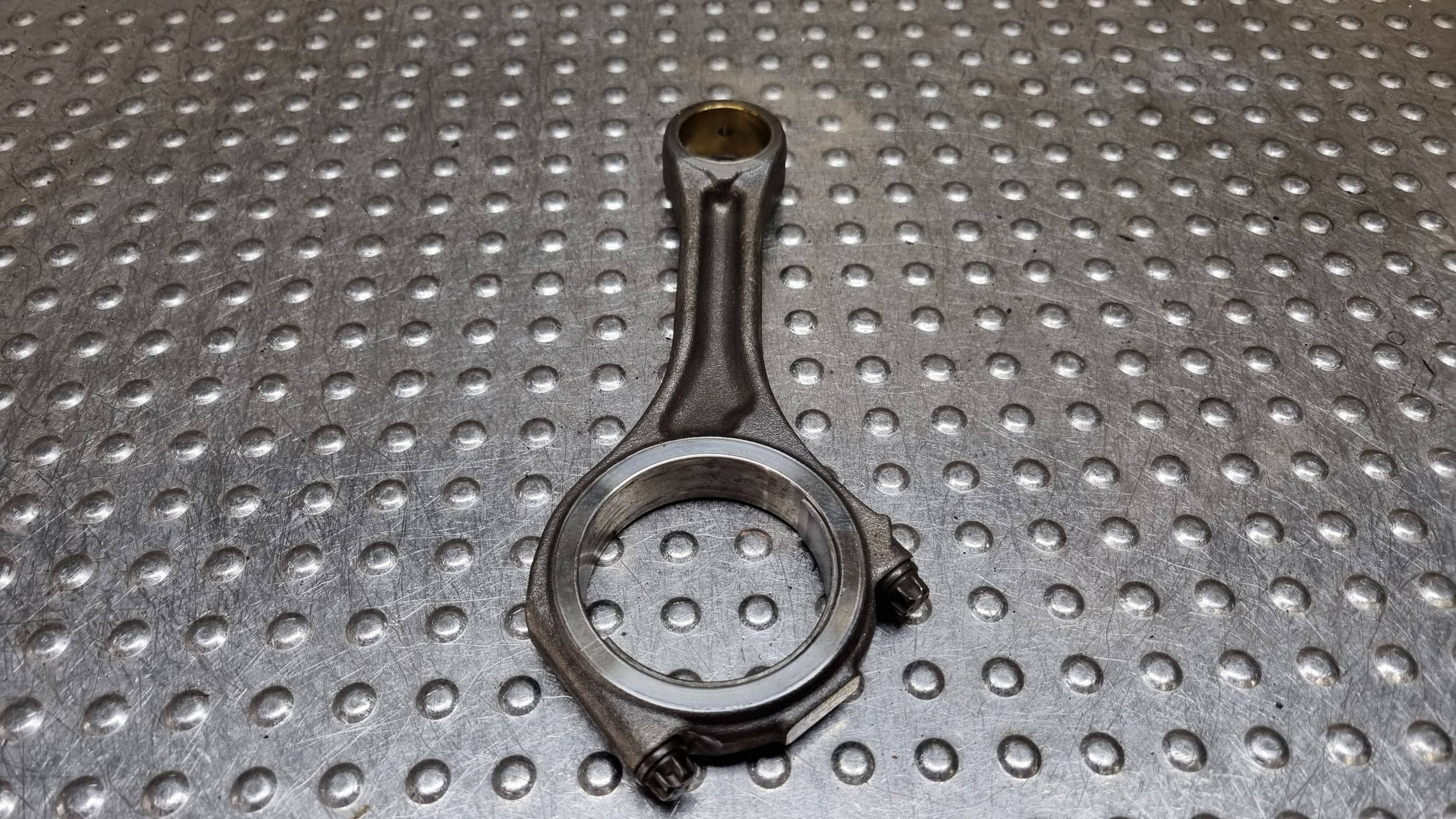 ojnice 059AA VW TOUAREG 7L A5 8T A6 C6 Q7 4L 3.0 TDI ASB BMK