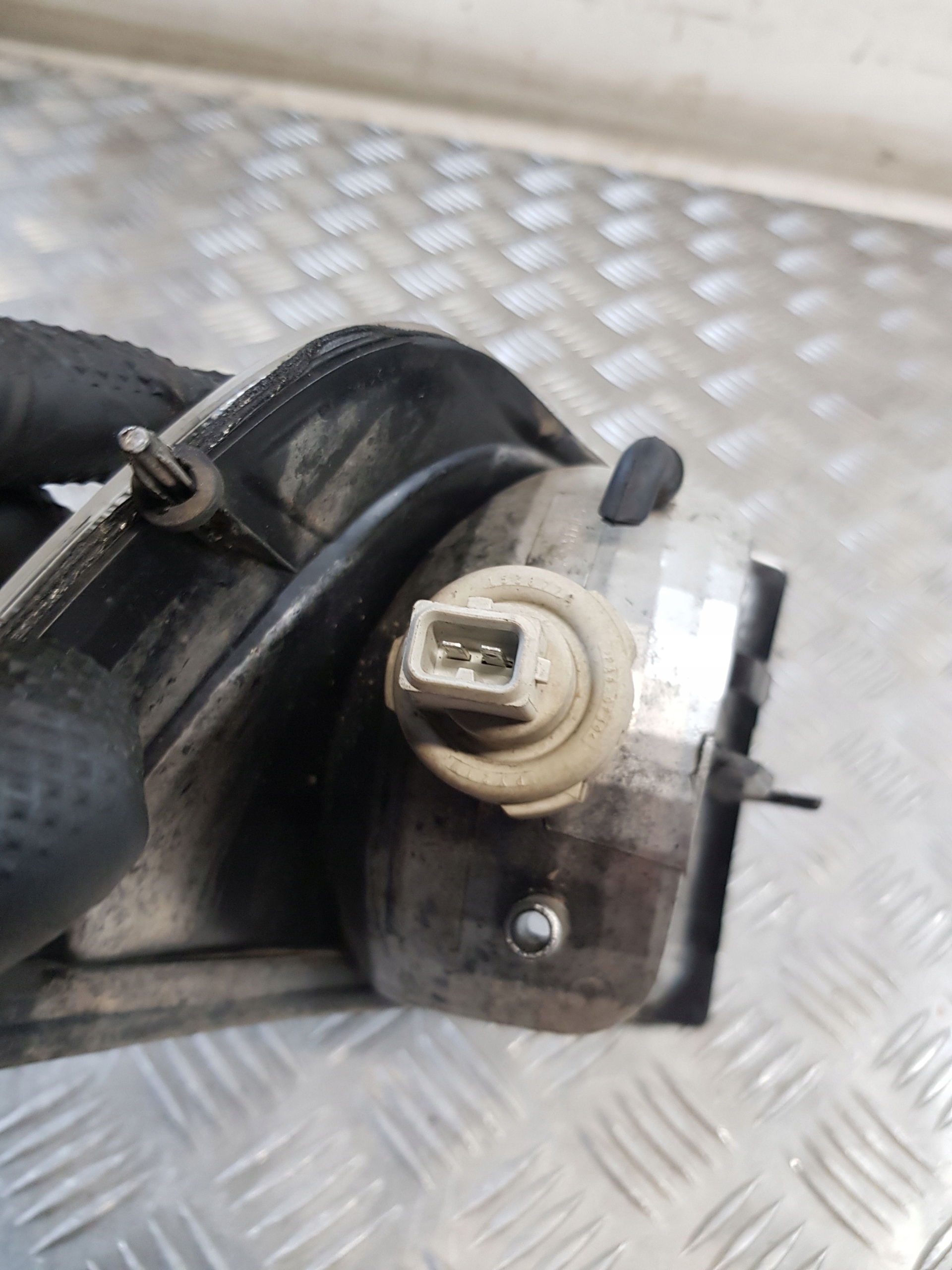 indicator left front 18A114B VOLVO V40 and