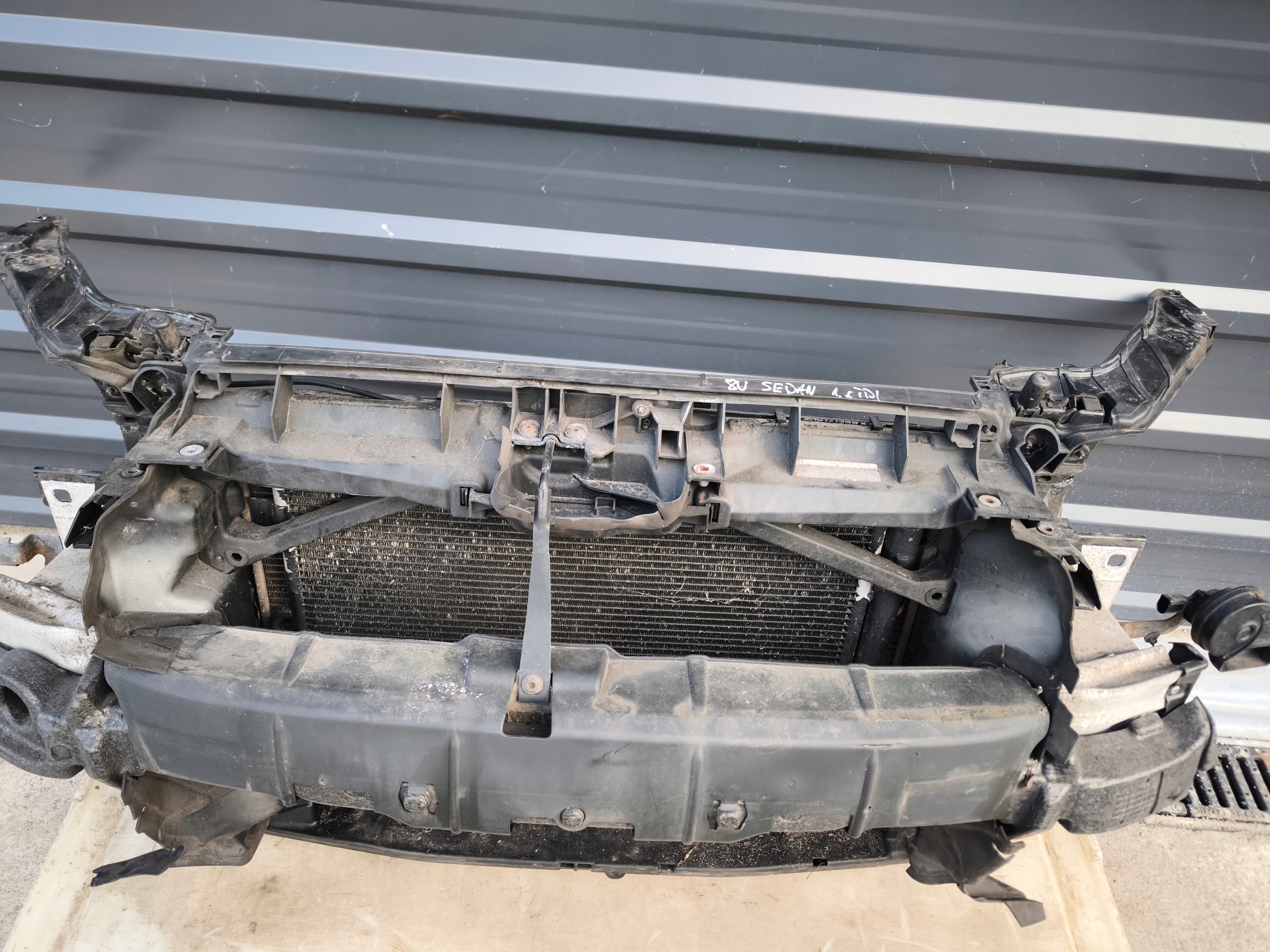 support panel for radiators complete AUDI A3 8V 1.6 TDI ***sedan *** original !!!