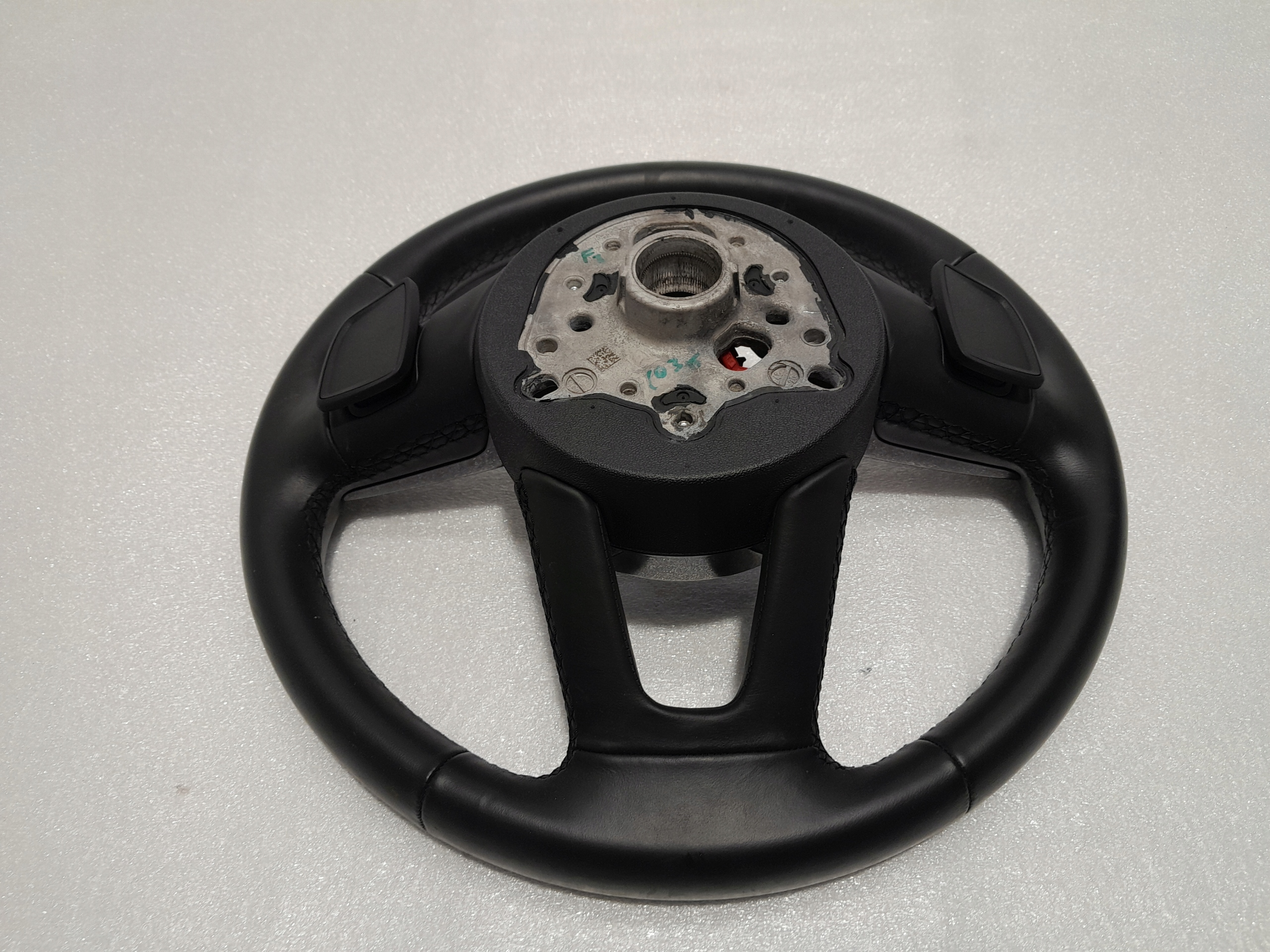 Audi A4 B9 рестайлинг руль лопасти 8W0419091FR