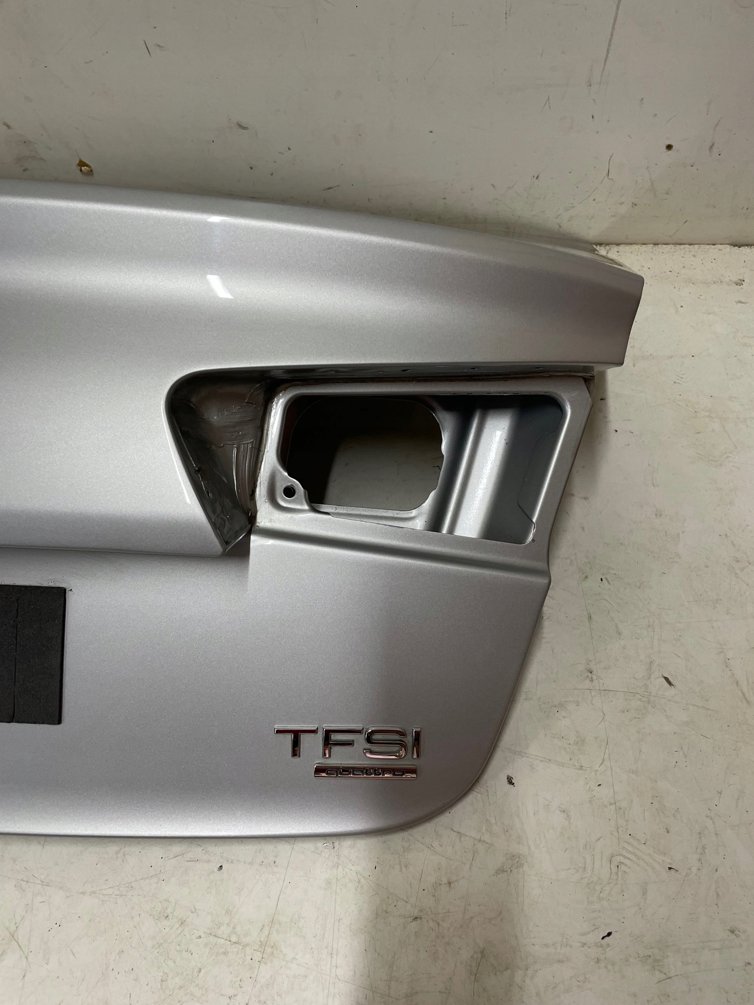 AUDI A6 C7 KLAPA BAGAŻNIKA LX7W Typ samochodu Samochody osobowe