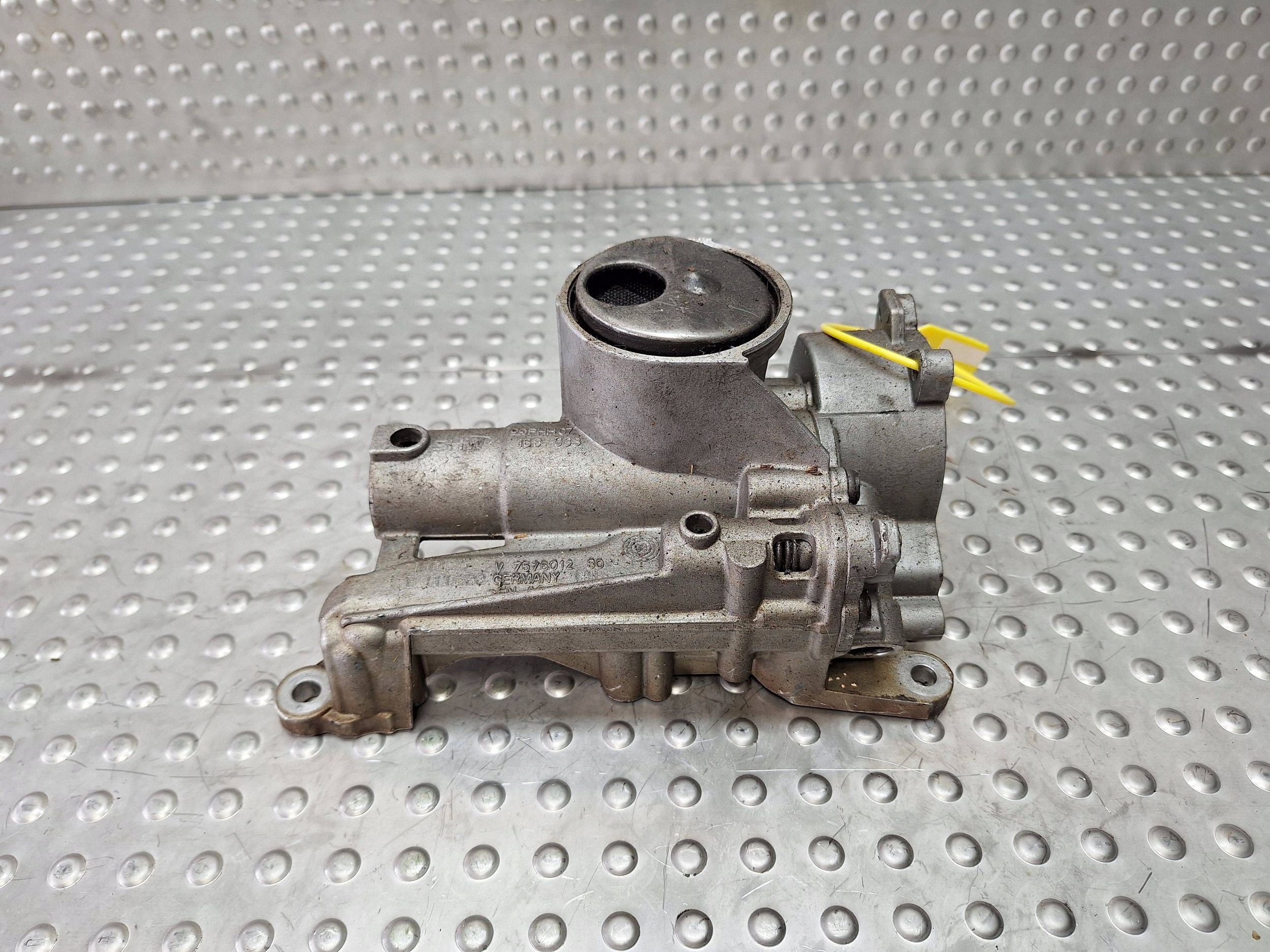 Ölpumpe V757601280 MINI COOPER R56 1.4 1.6 16V 06