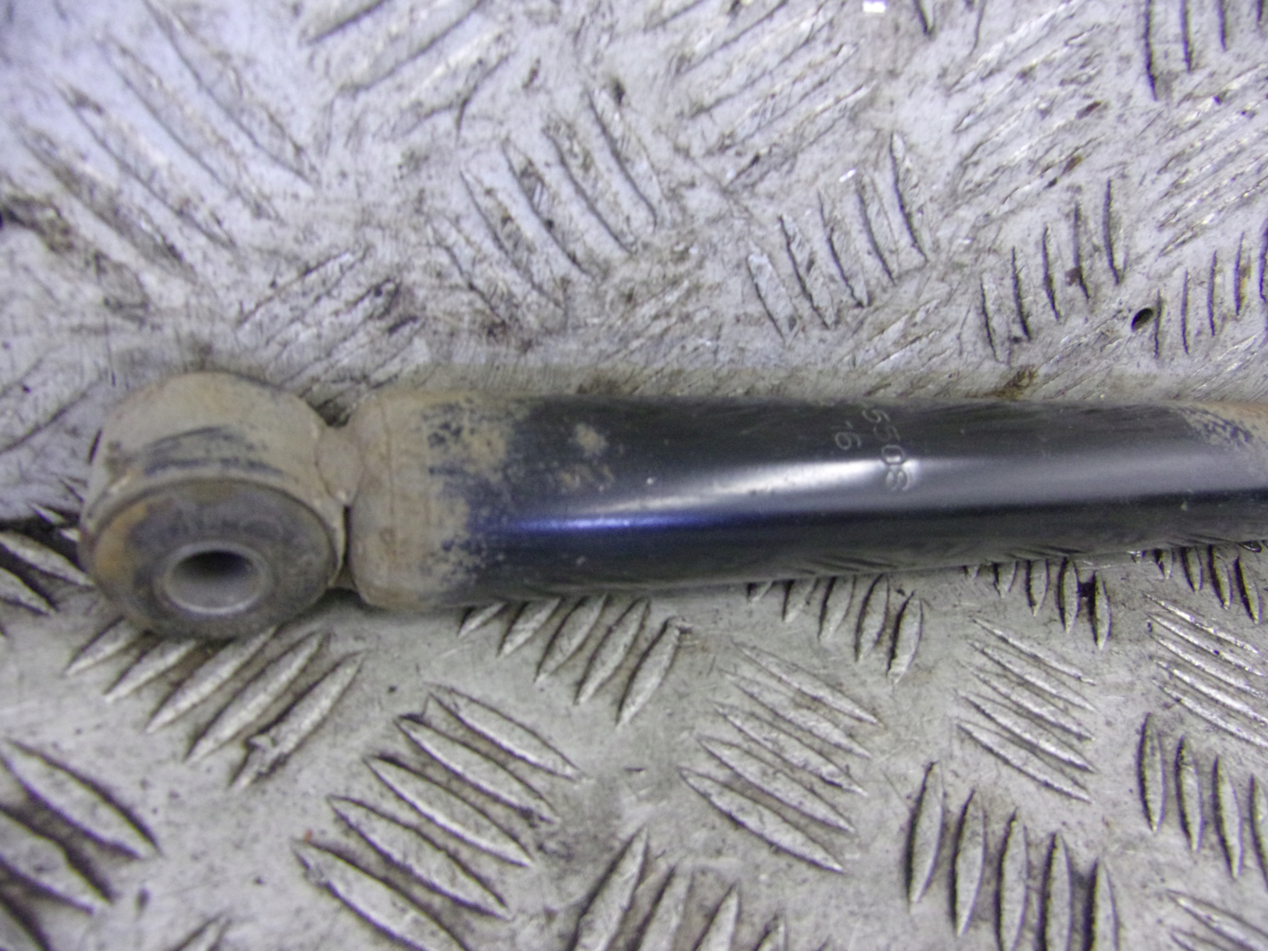 Stoßdämpfer heck hinten FORD FOCUS MK1 2002