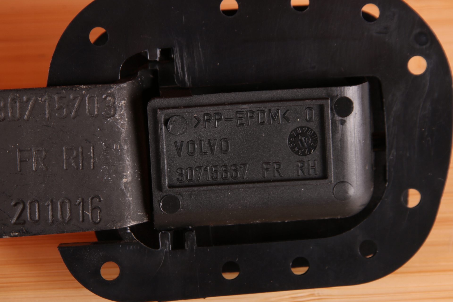 VOLVO XC60 e maniglia HACZYK CIELO INTERNO Destra 30715667 30715703