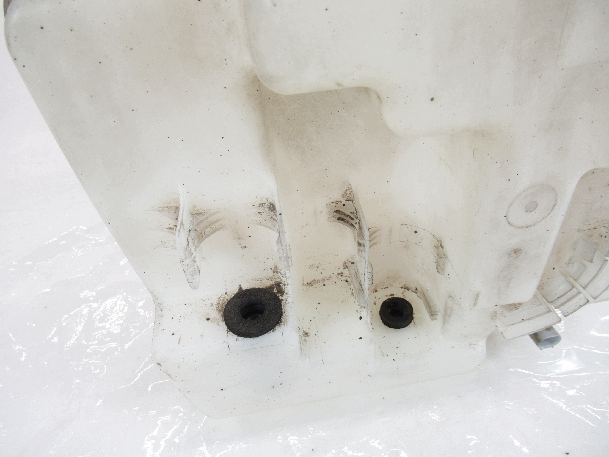 serbatoio LIQUIDO LAVAFARI BMW 5 e60 berlina Xenon