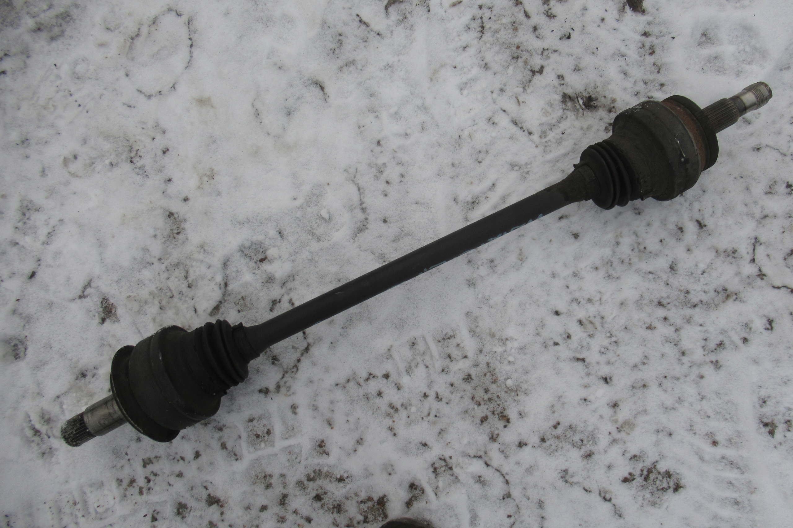 MERCEDES W212 2.2 CDI semi-axis left rear part