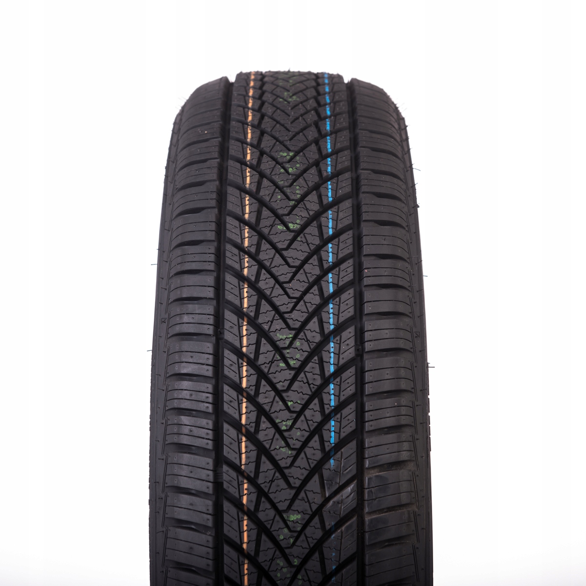 1x Opona Całoroczna 235/60R16 Tracmax As Trac