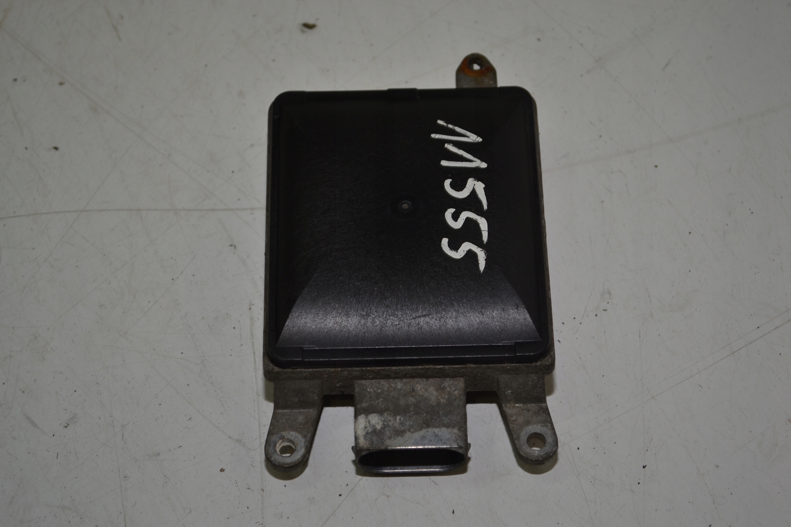 CZUJNIK ASYSTENT ZMIANY PASA BMW F06 F12 F13 6859179
