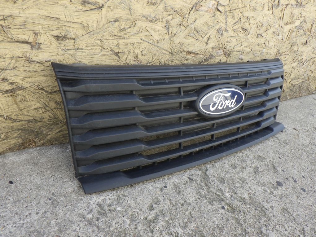 FORD TRANSIT COURIER MK2 II 2 23- maska