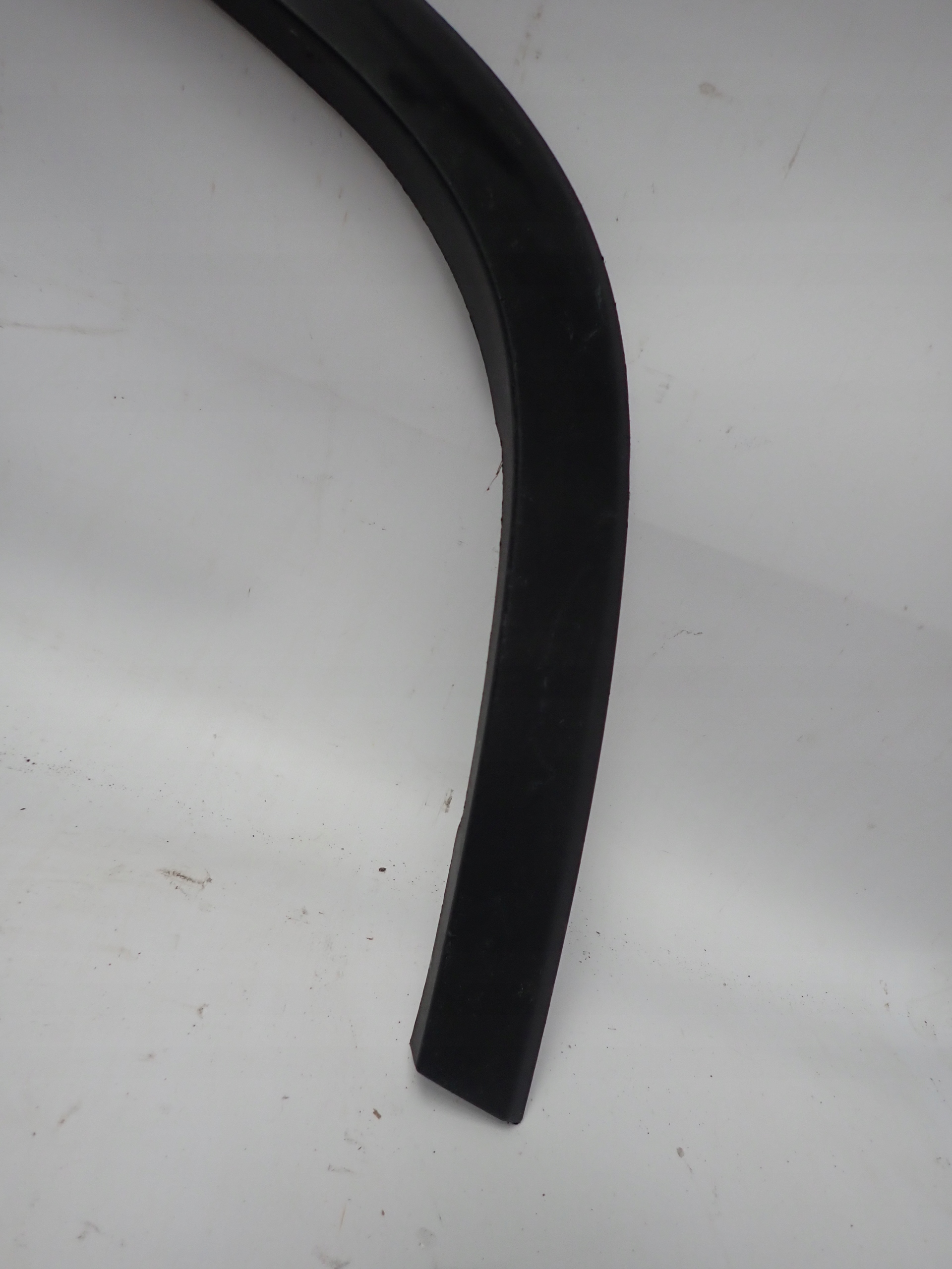 moulding for fender right front front JEEP CHEROKEE 14- 68210308AF