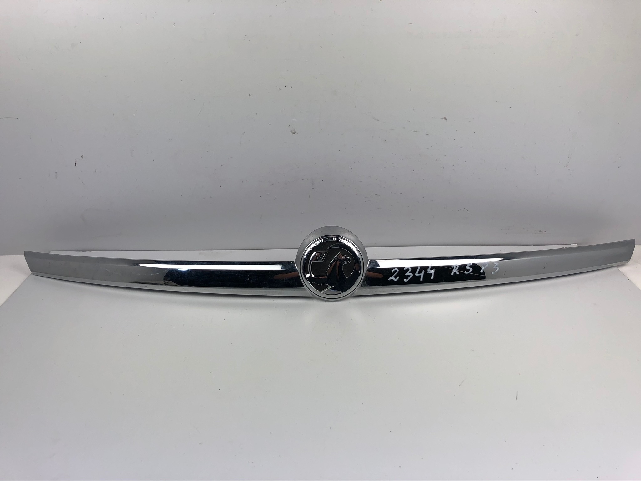 Couverture du capot TYLNIEJ OPEL INSIGNIA A LIFT Berline
