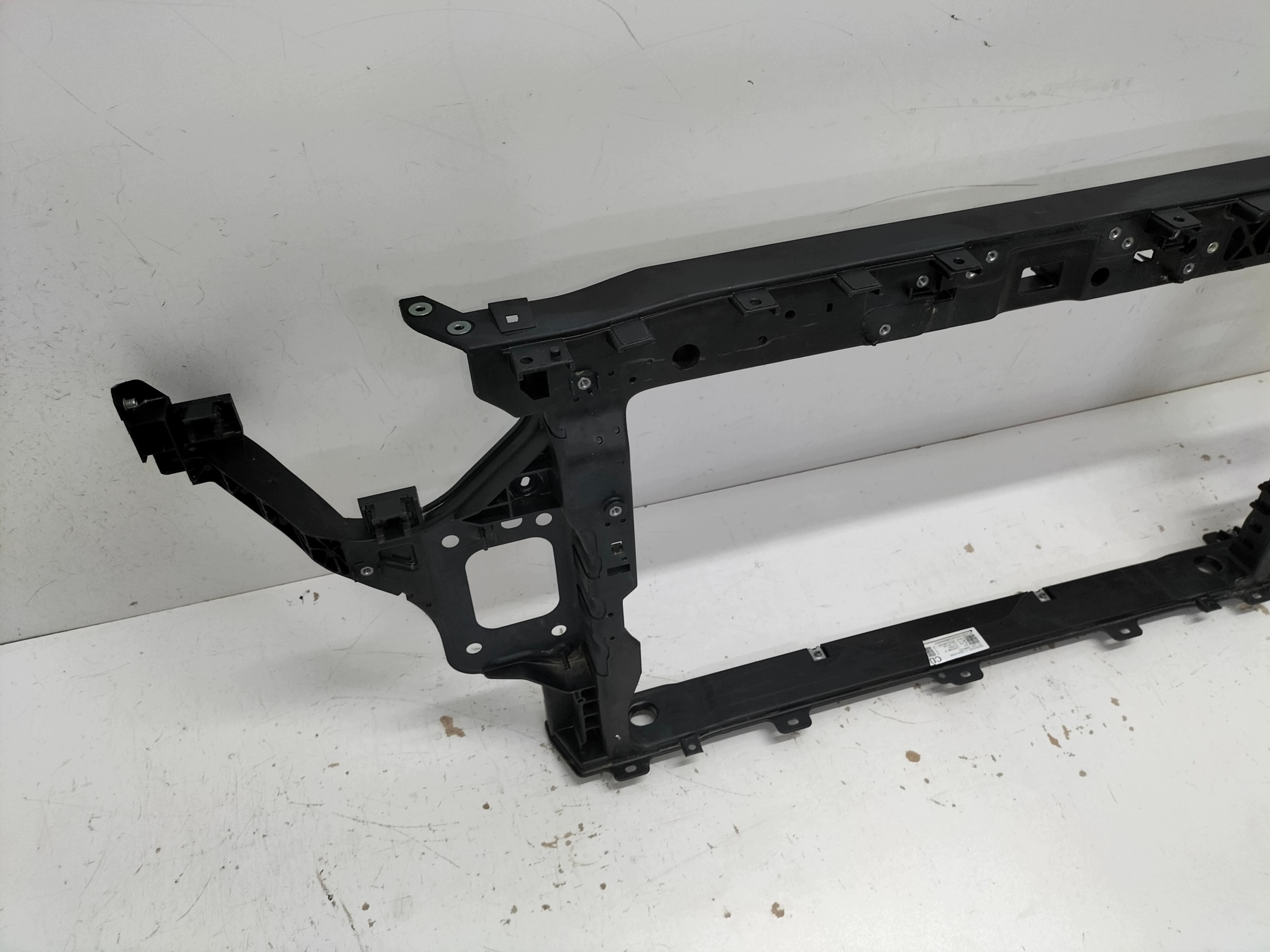 support panel for radiators pillar iron front KIA X-CEED 19- zakuty , patrz numer