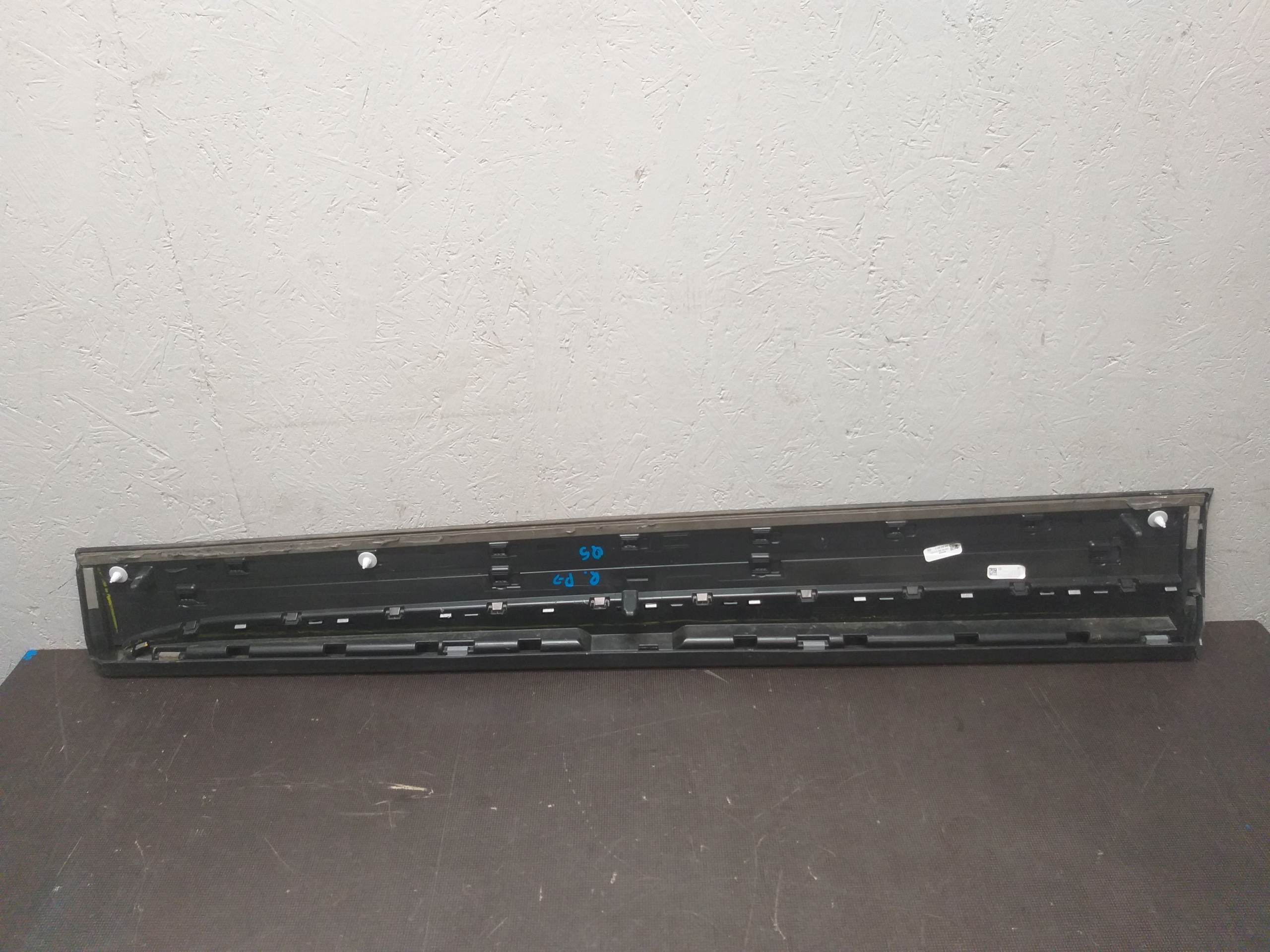 door moulding right front AUDI Q5 80A853960