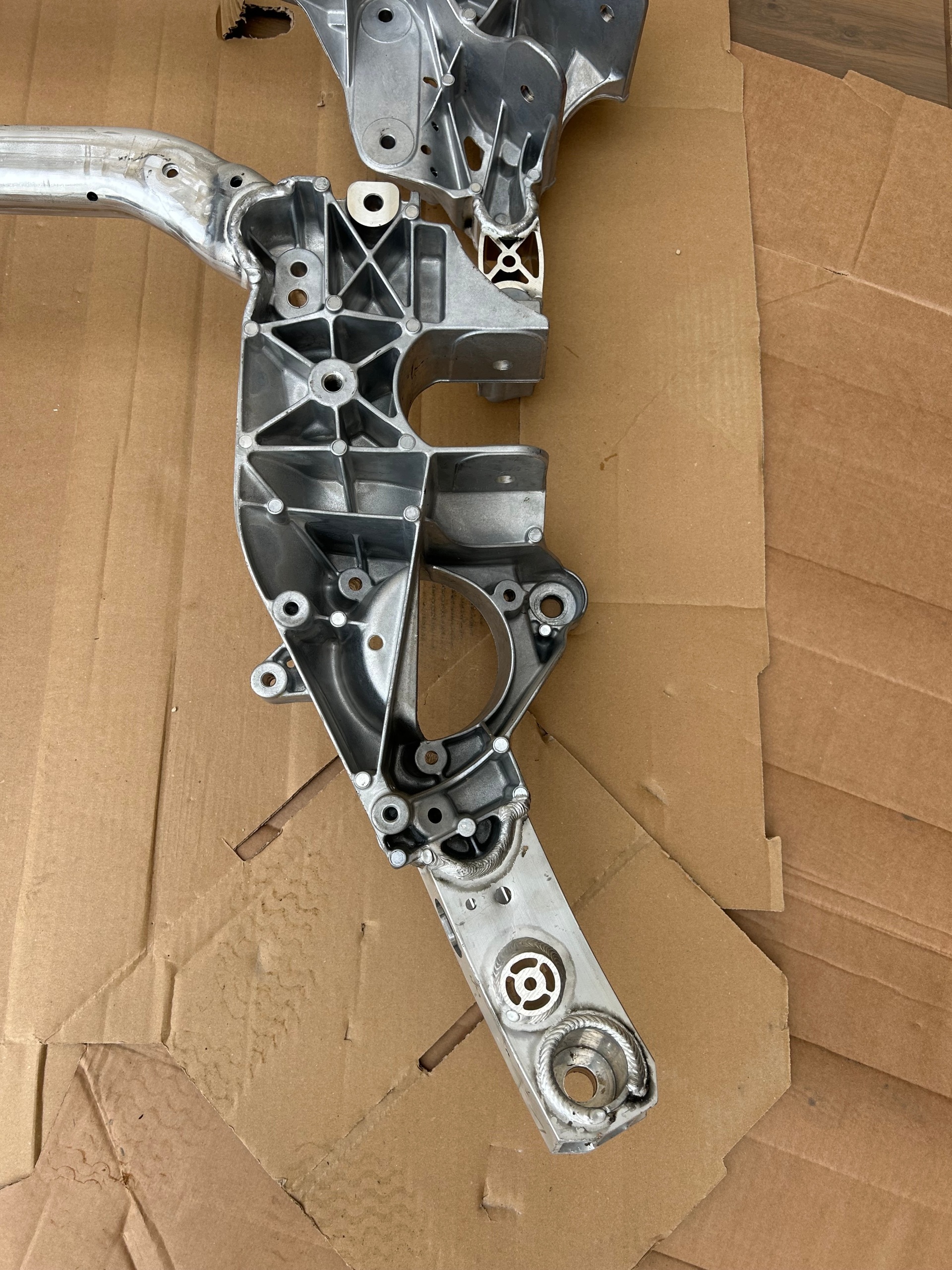 Rolls Royce Phantom RR11, Cullinan RR31, Ghost RR21 axle beam subframe below engine