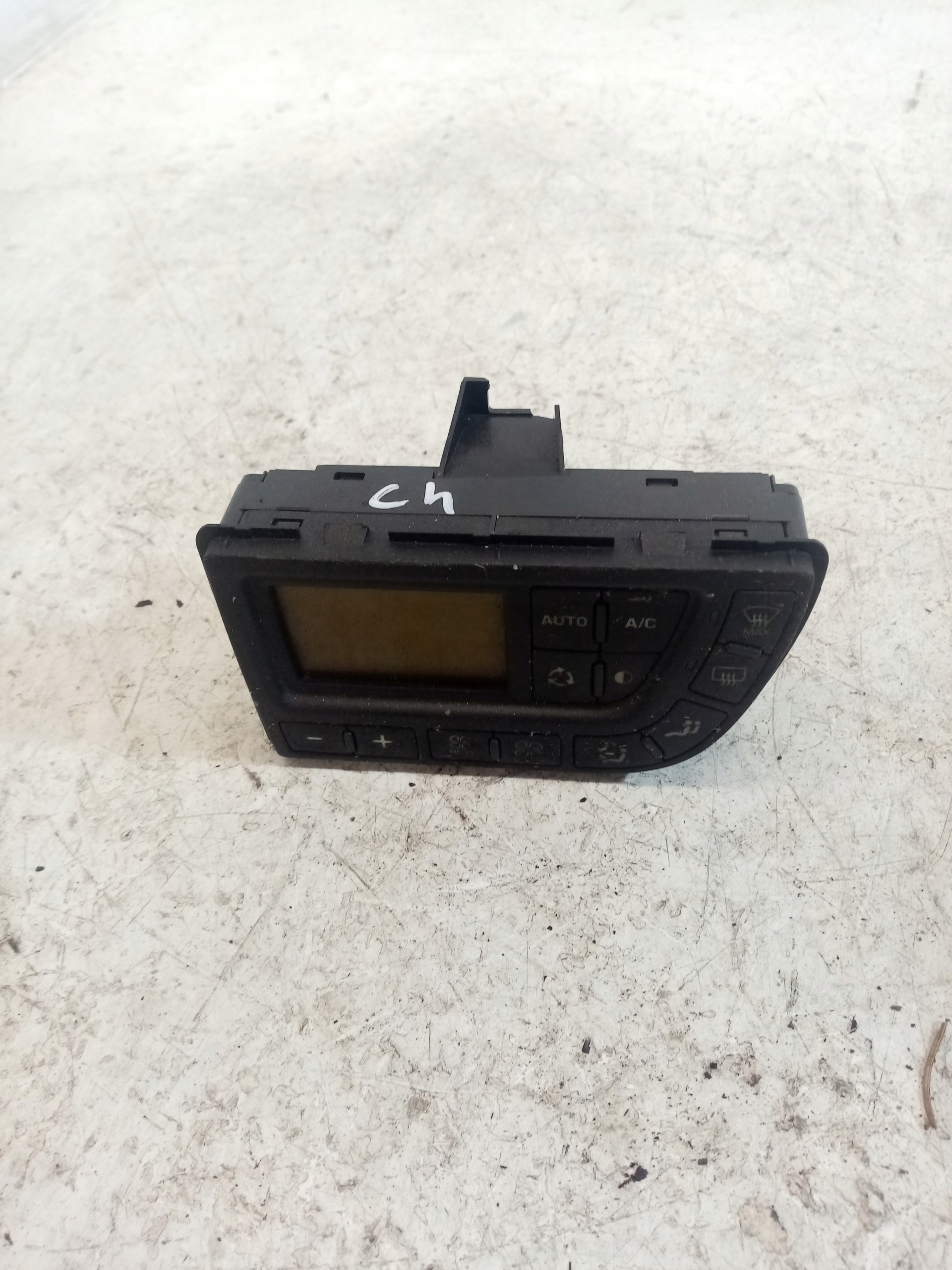 control panel air conditioning devices CITROEN C4 PICASSO 1 9650868977-00