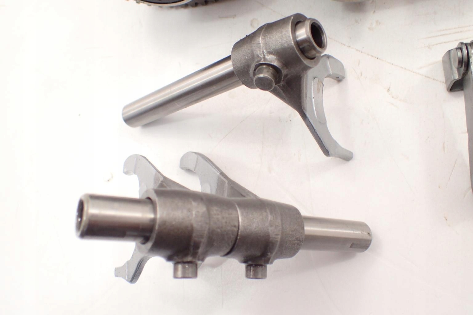 Skrzynia biegow BMW G 310 R 17 Weight with packaging 6 kg