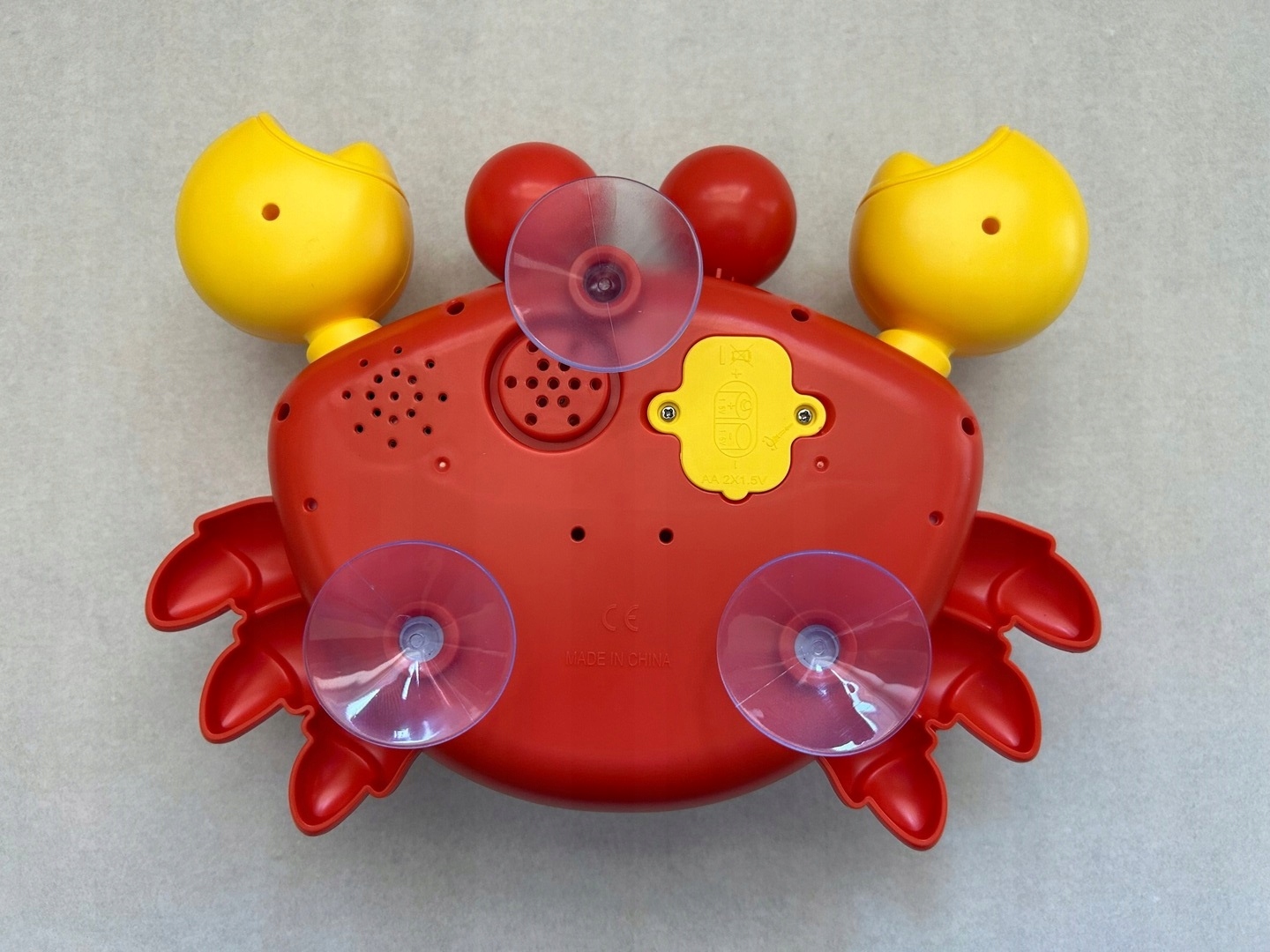 MASZYNKA DO ROBIENIA PIANY KRAB ZABAWKA DO KĄPIELI WANNY DŹWIĘK Wiek dziecka 18 m +