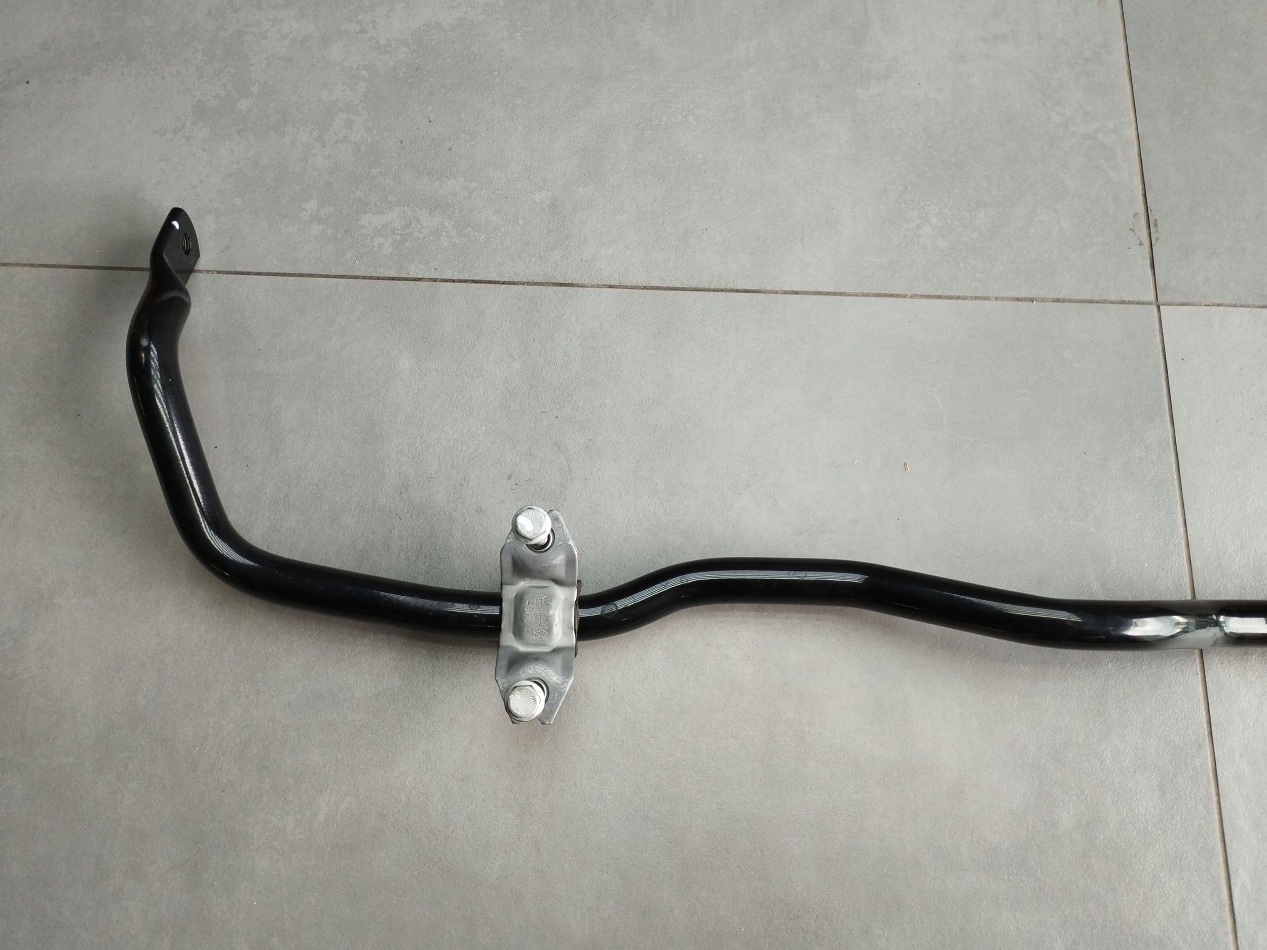 Cupra Formentor LIFT Stabilizator front 3Q0411303D