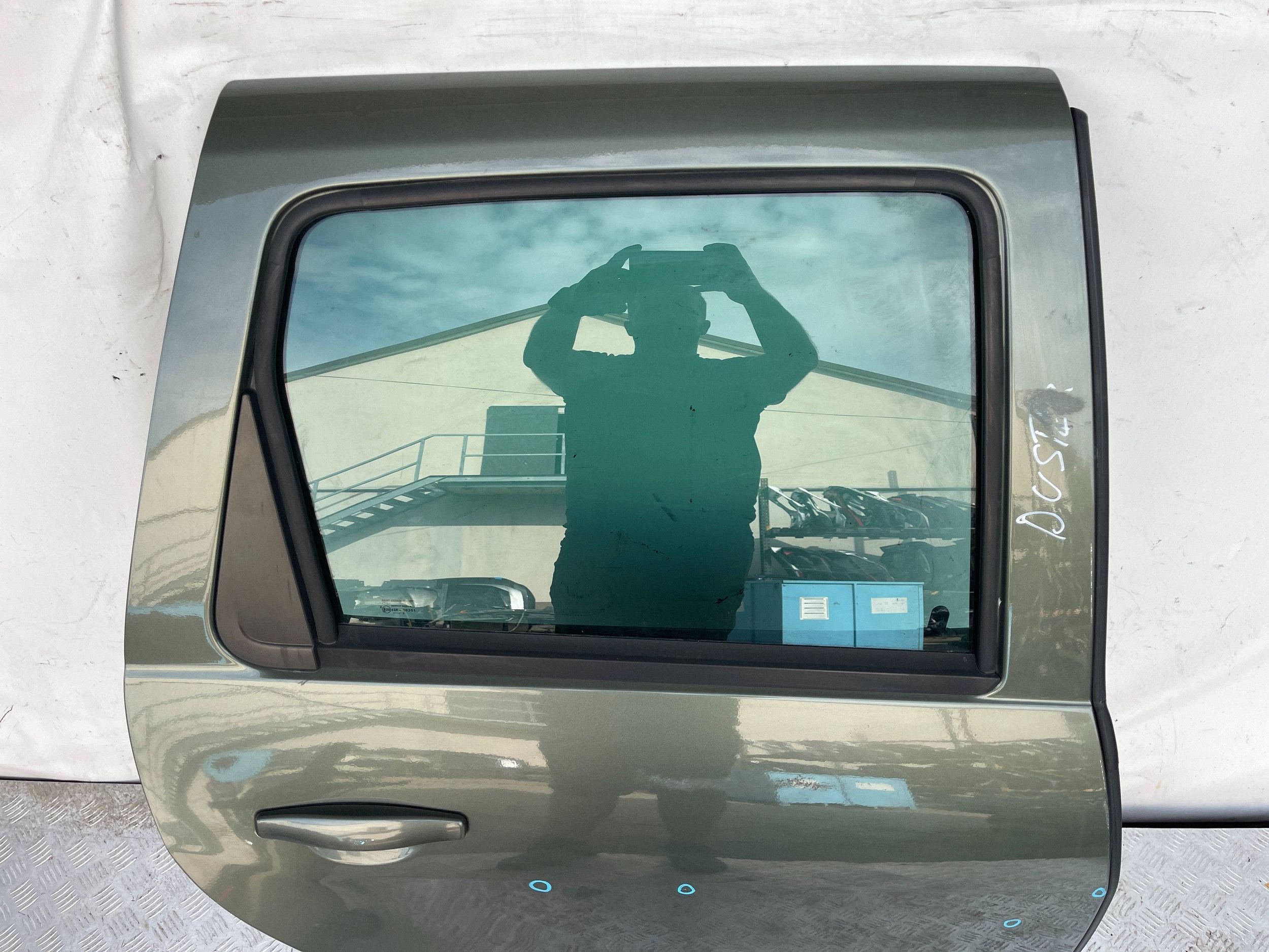 door rear. rear part right right DACIA DUSTER 1 and 10