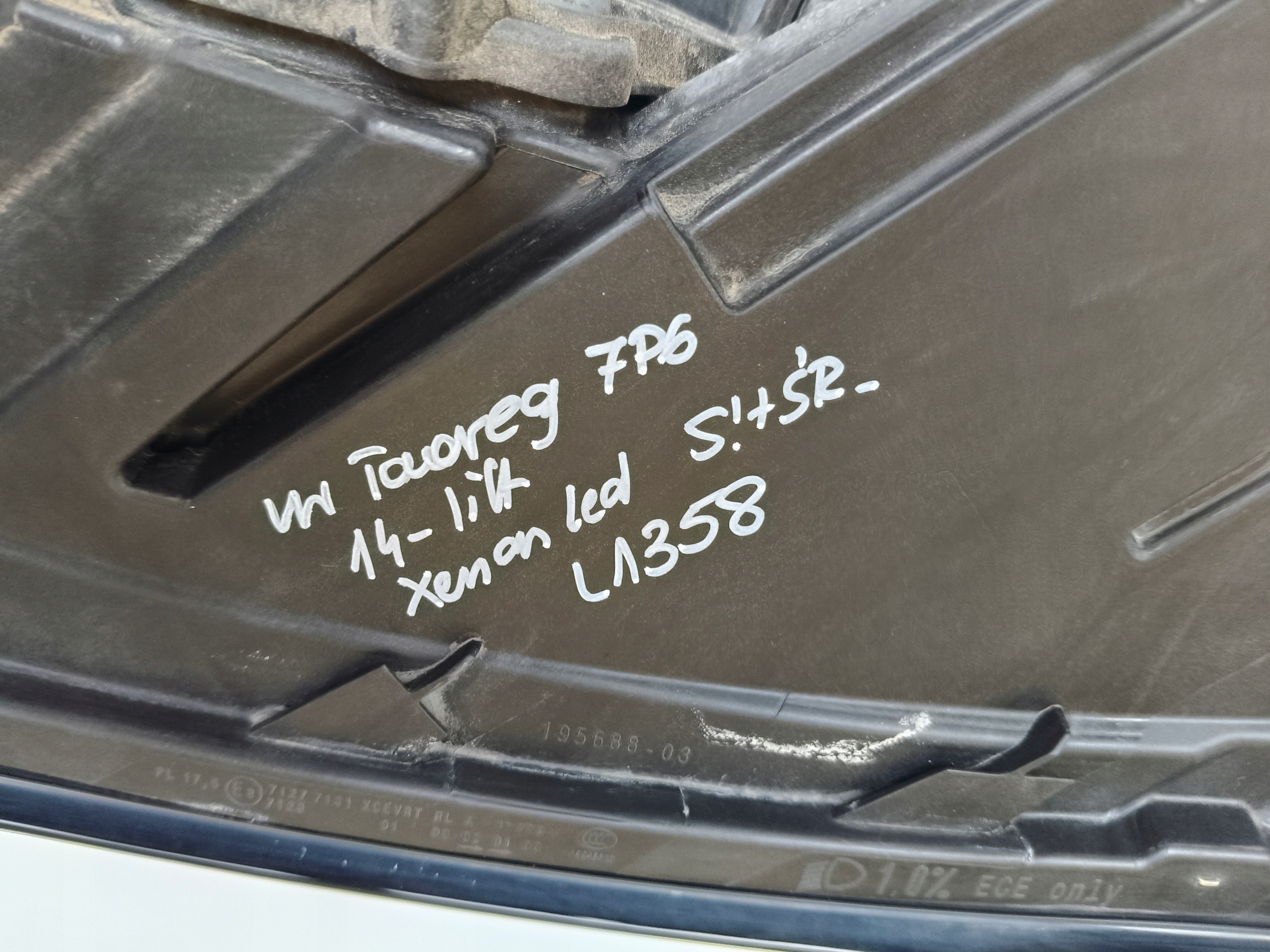 light left REFLEKTOR VW TOUAREG 7P6 14- LIFT XENON LED