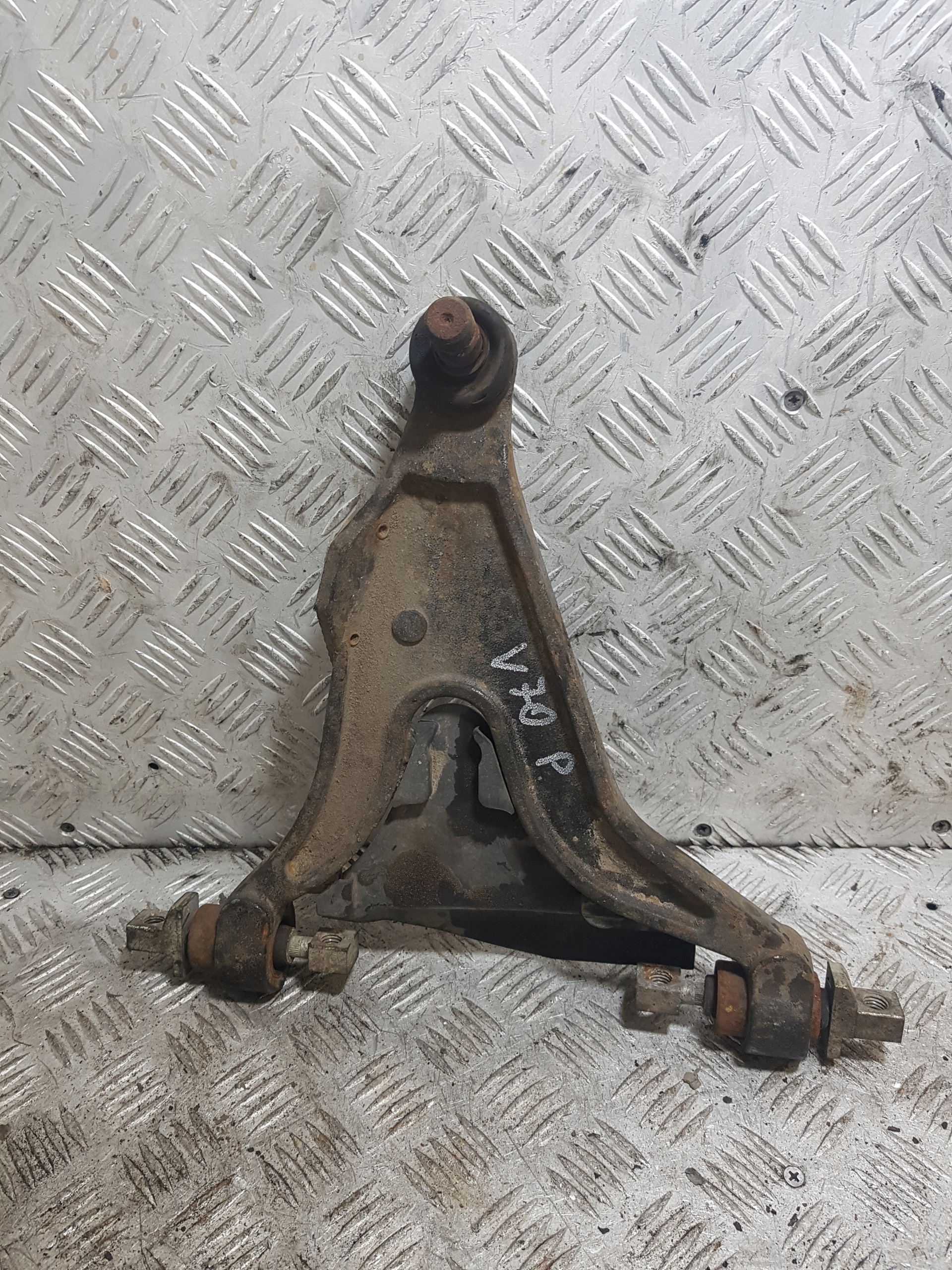 arm right front VOLVO V70