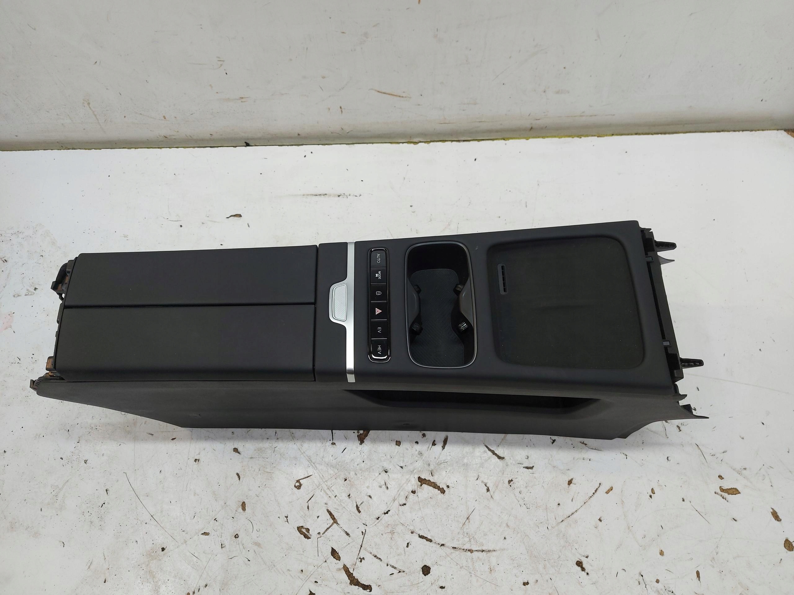 Jaecoo 7 PHEV 2025r boot upholstery right rear part rear
