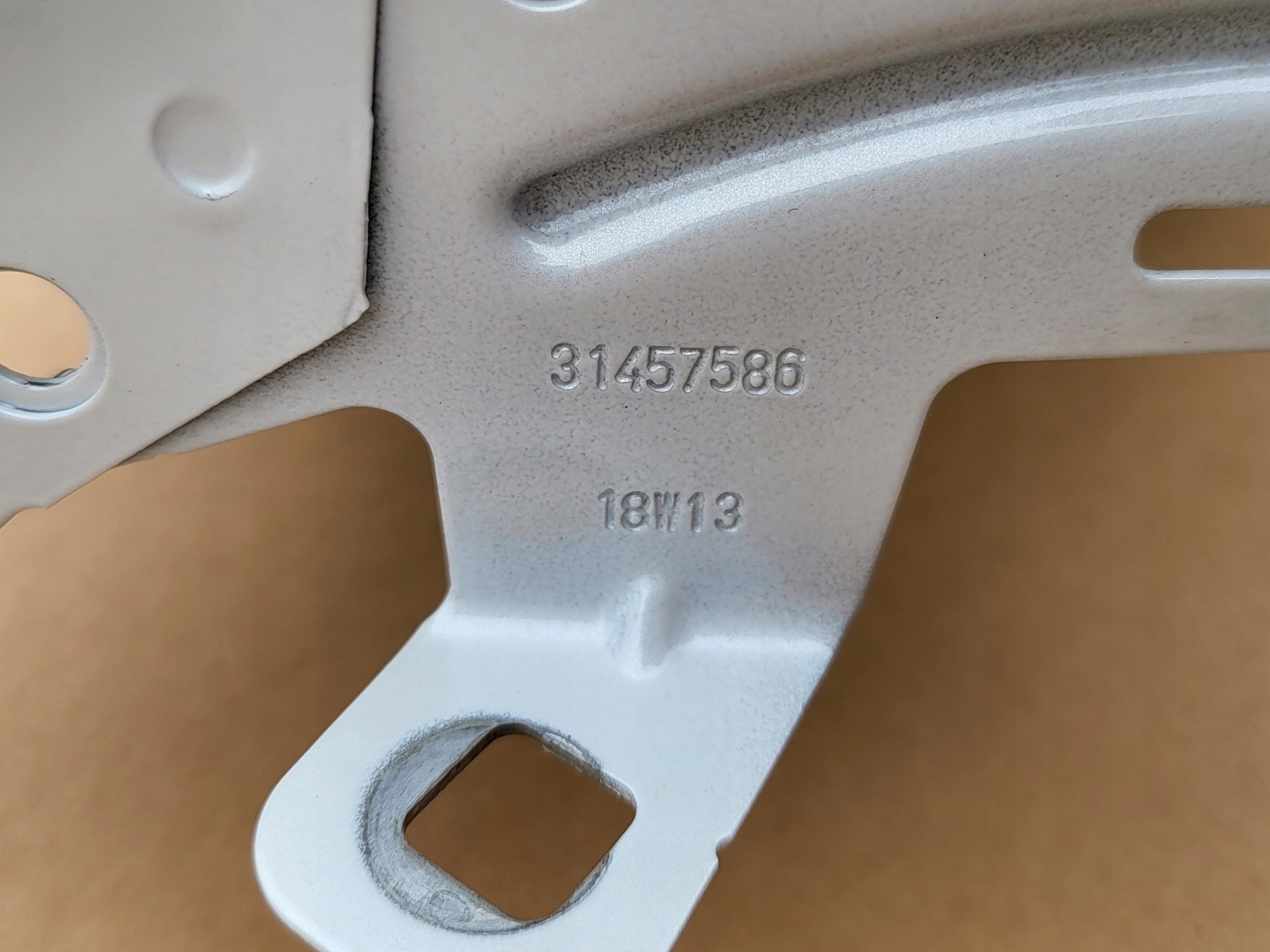 sinistra parafango VOLVO XC40 spoiler-IN HYBRID colore 707