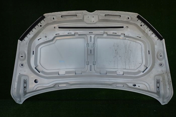VW TOURAN 15- Capot