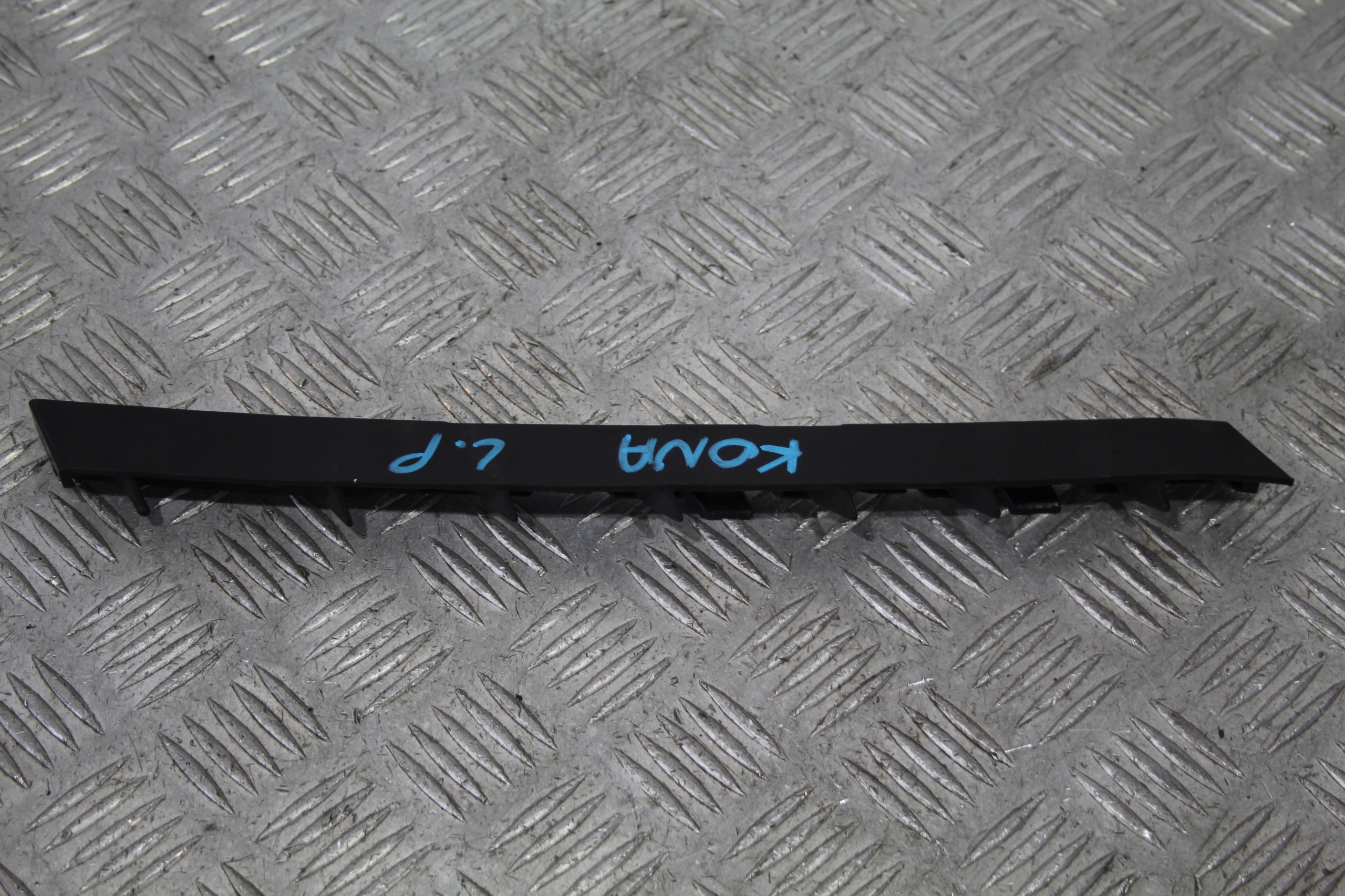 support holder left front HYUNDAI KONA