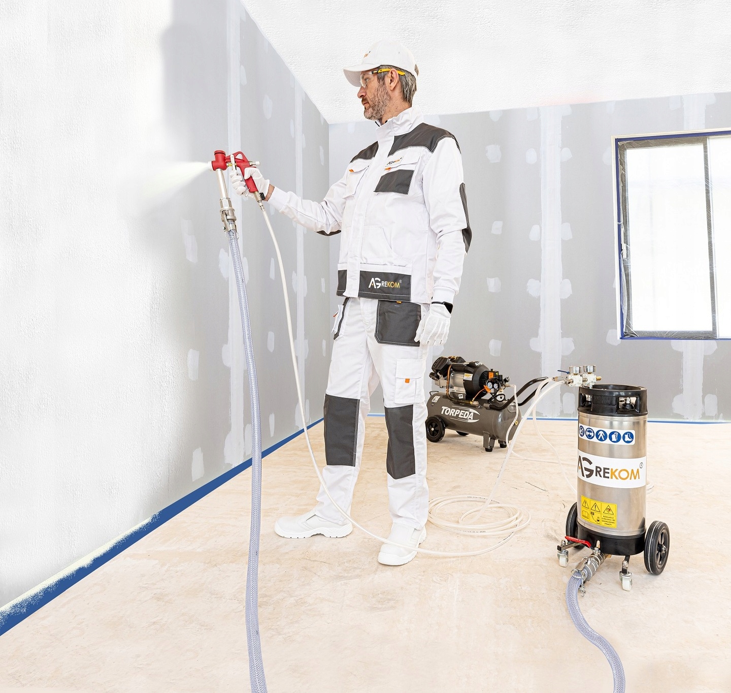 AGREGAT DO OPRYSKIWANIA BIELENIA WAPNEM opryski preparaty do dezynfekcji EAN (GTIN) 5903672757942