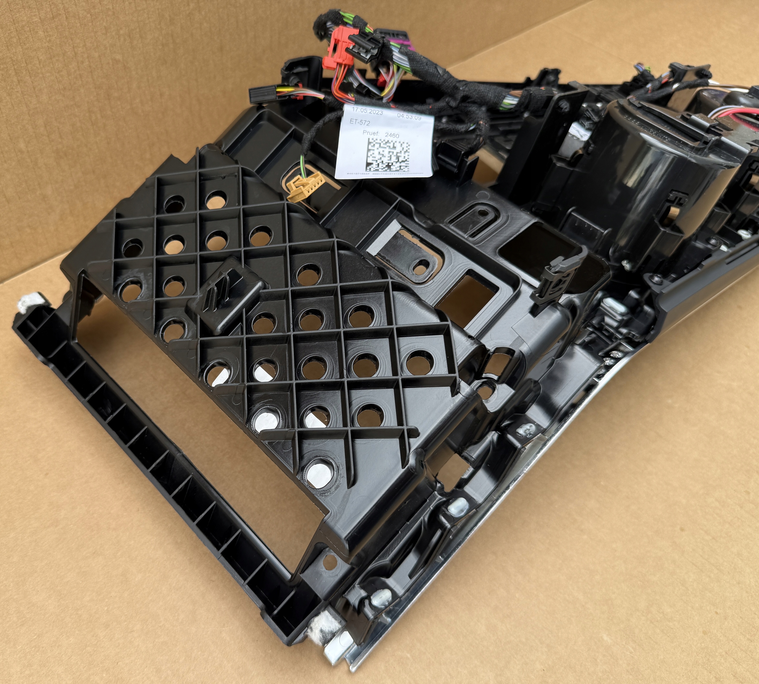 DEKOR consoles TUNELU AUDI A6 C8 4K1864261 original