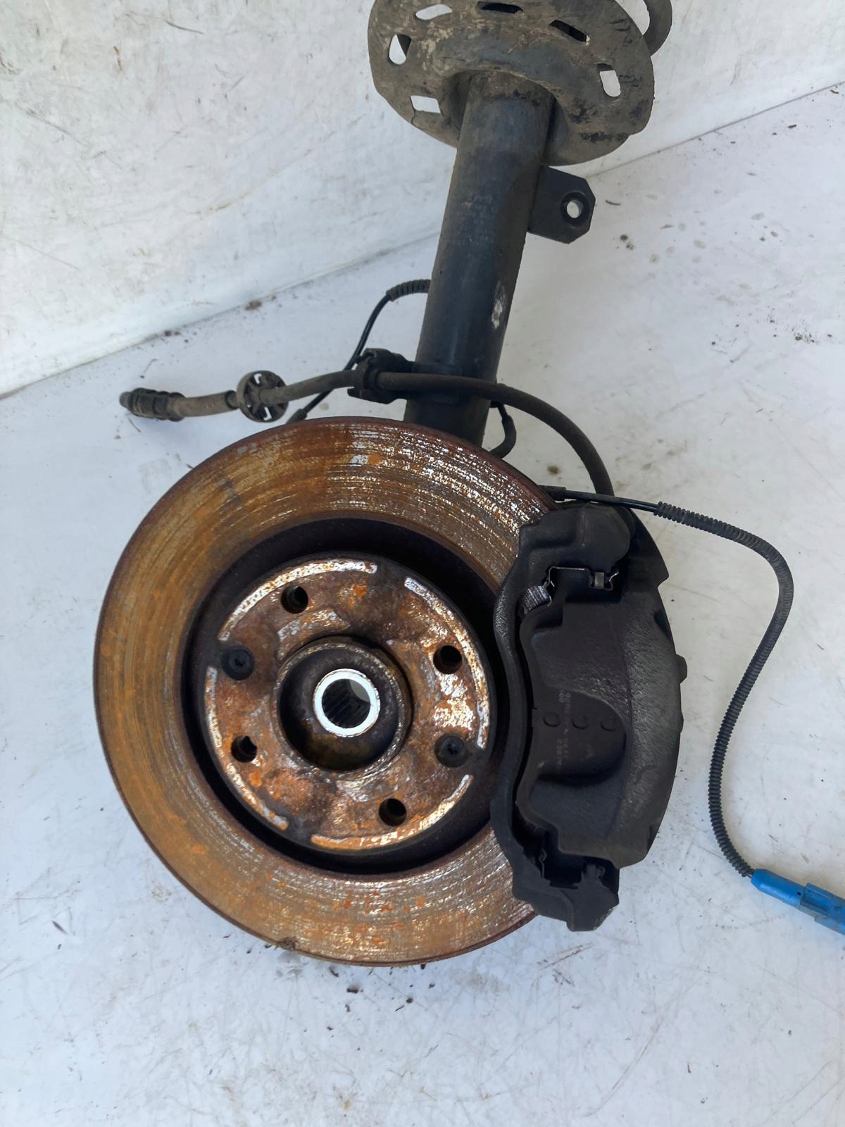 McPherson right CITROEN C4 CACTUS 1.2 THP P55