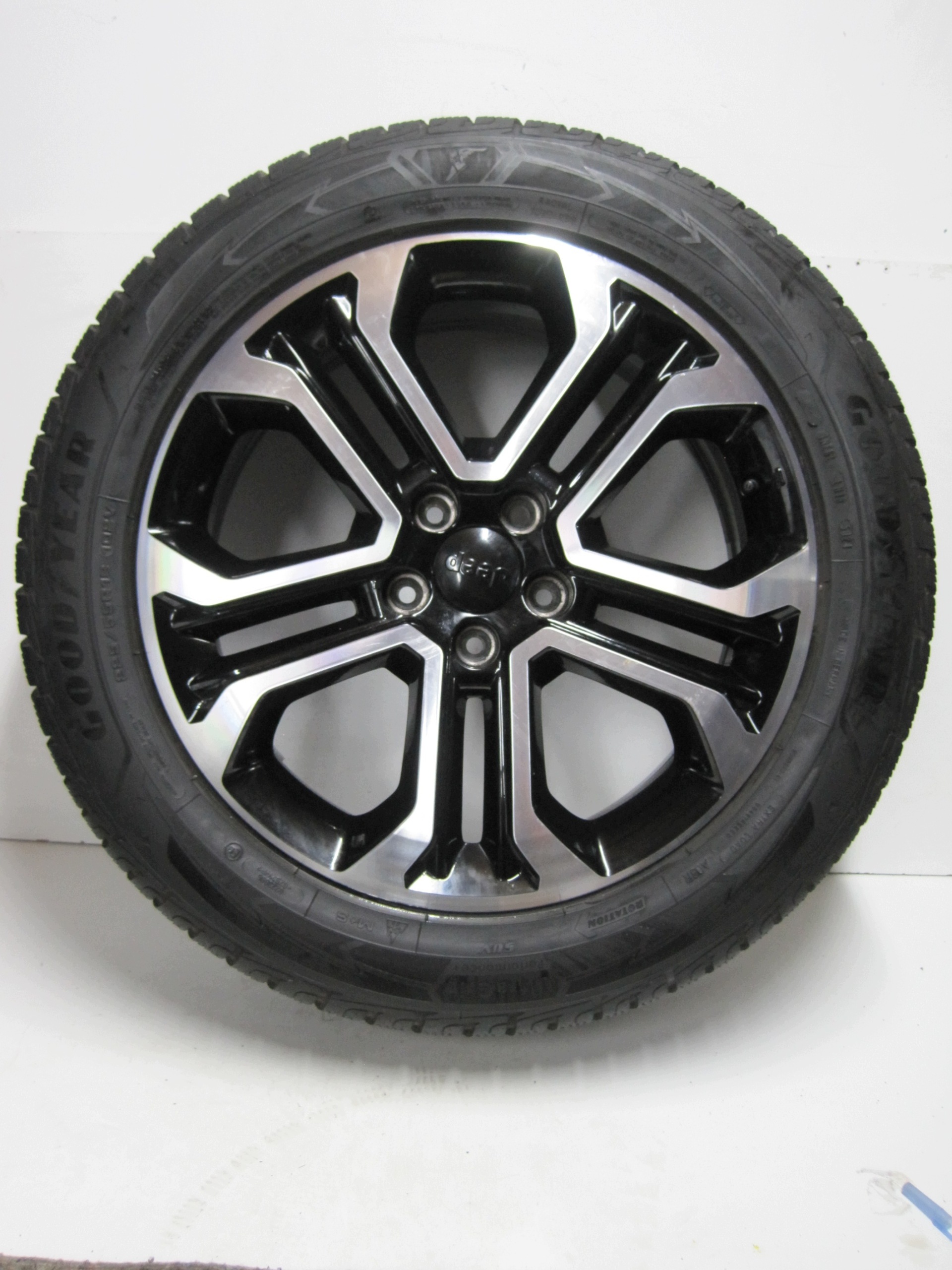 ruote CERCHI pneumatici, gomme Jeep Compass II R18 5MM M+S