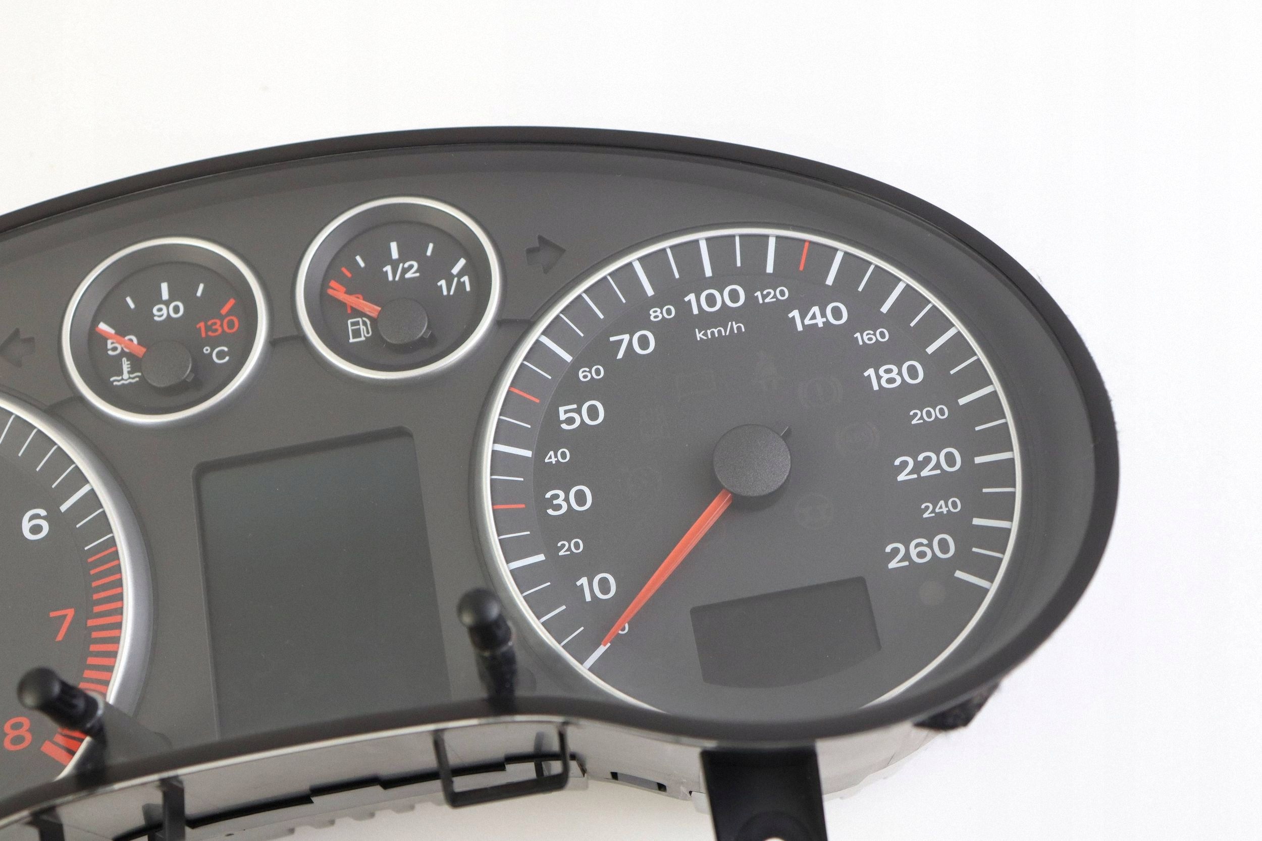 AUDI A3 8P dials dials PREDKOSCIOMIERZ 1.6 petrol 8P0920930G