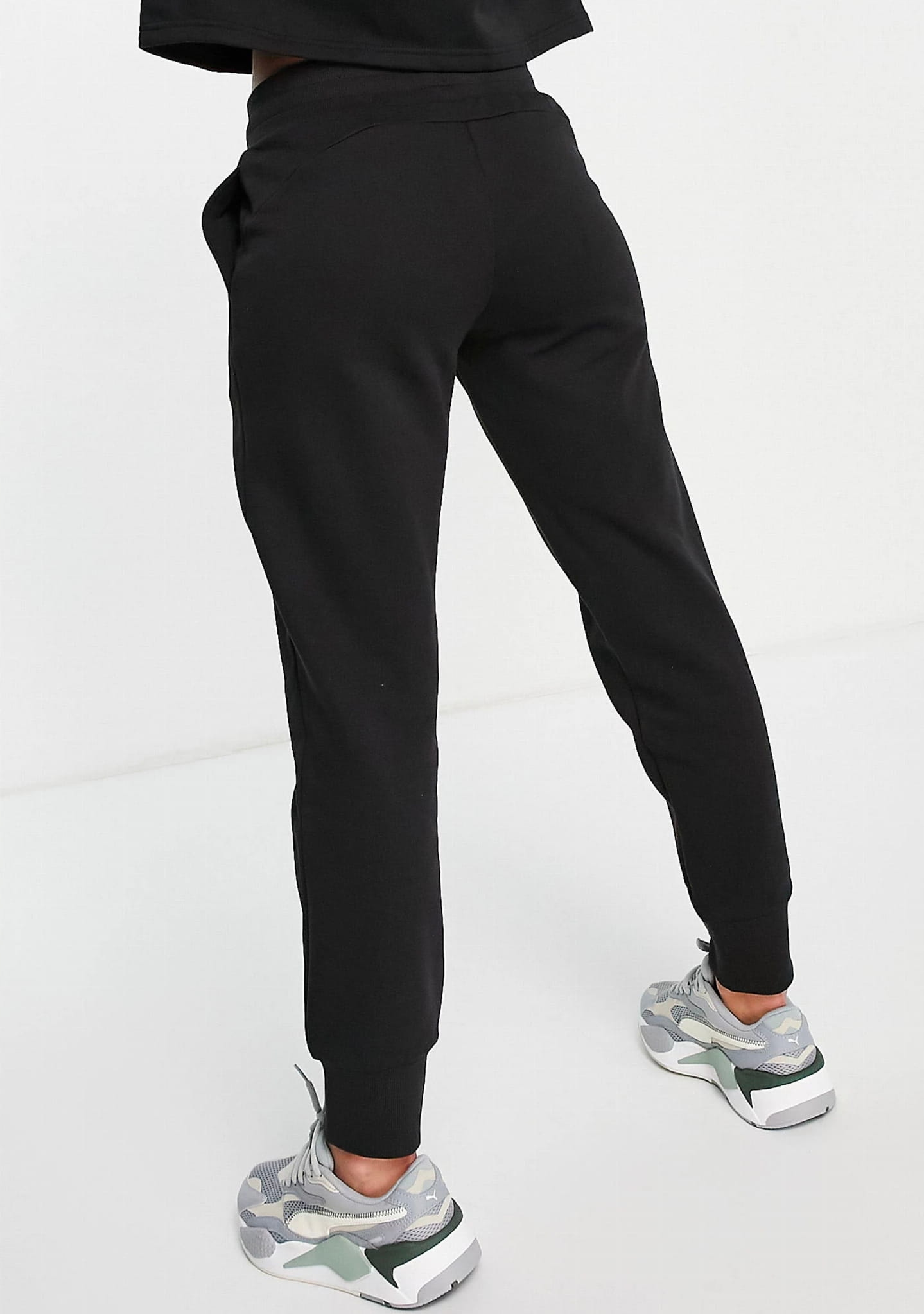 PUMA SPORTOWE SPODNIE DRESOWE DRESY DAMSKIE BAWEŁNIANE WYSOKI STAN XL Model Ess+ Embroidery Pants