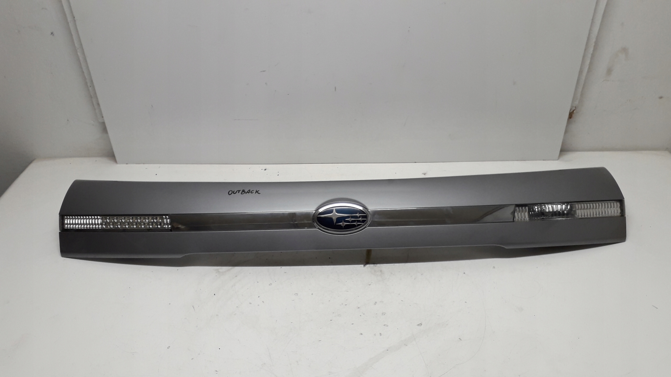 SUBARU OUTBACK 3 III универсал Blend закрылки задний C62