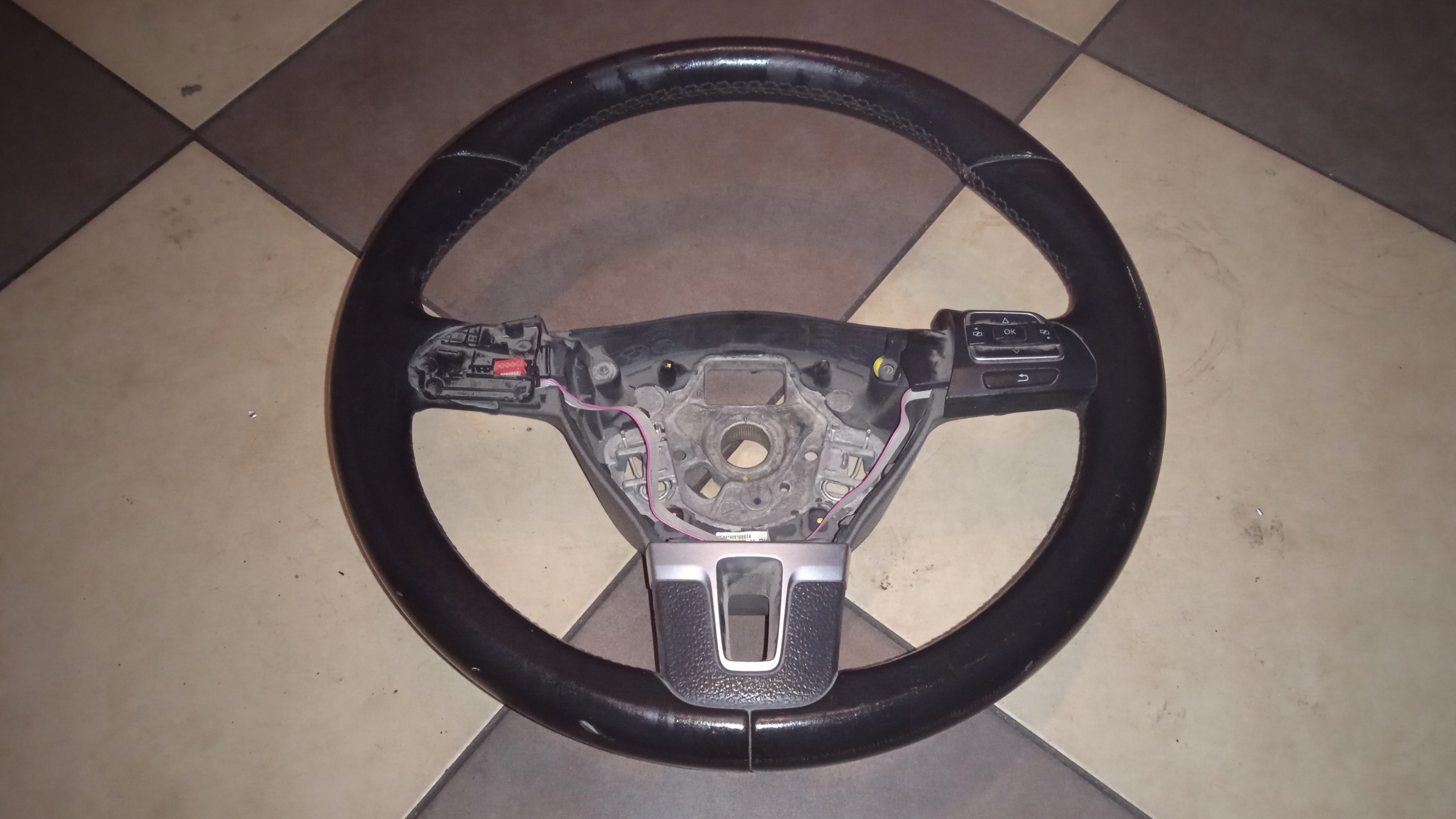 KIEROWNICA SKÓRA 3C8419091B VW PASSAT B7