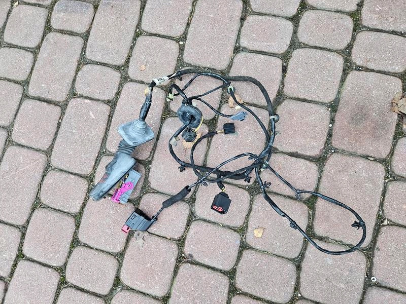 wiring bundle door front front right Opel Astra J IV 13372788