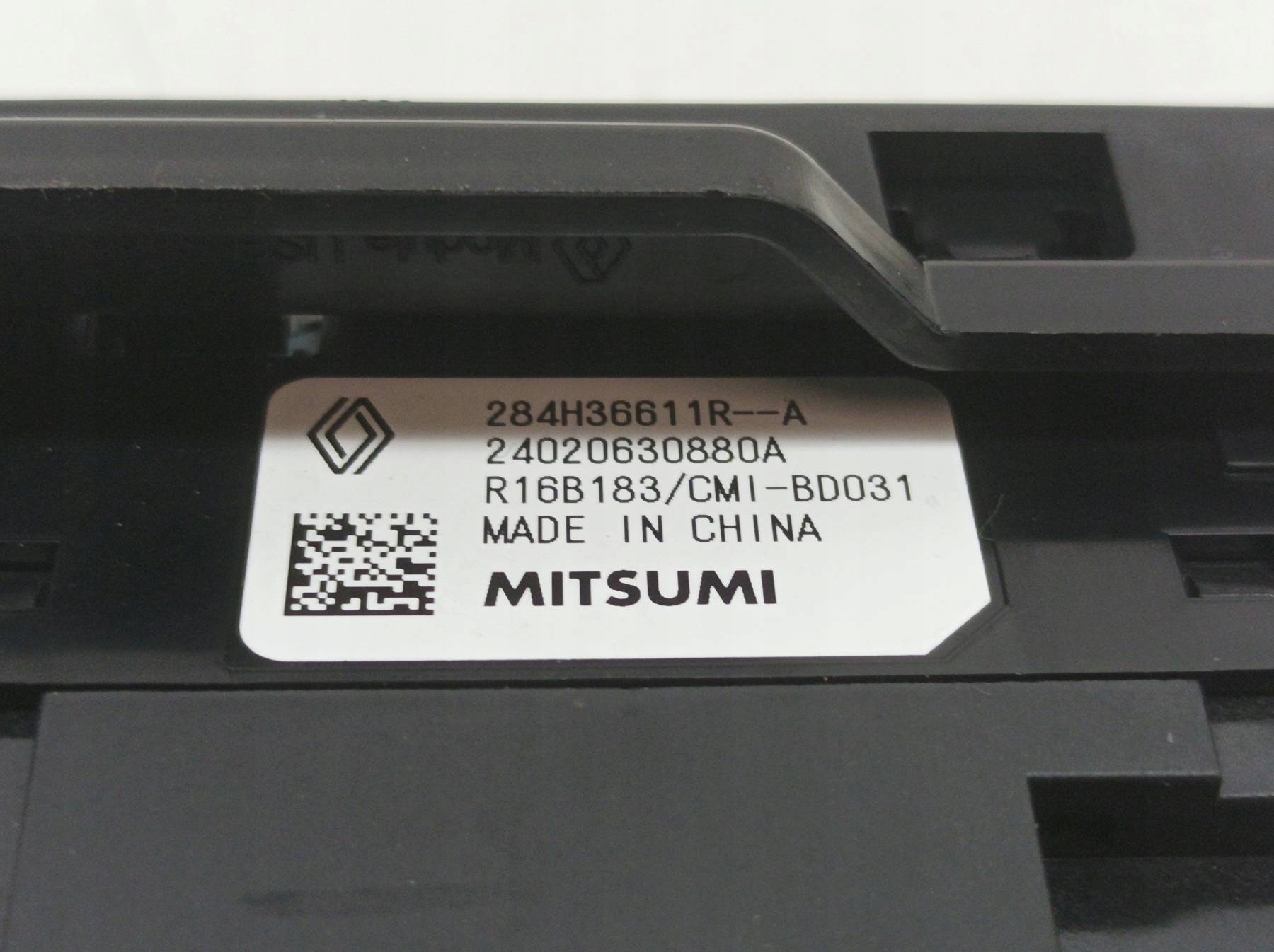 GNIAZDO USB 284H36611R Dacia Duster III (2024- )