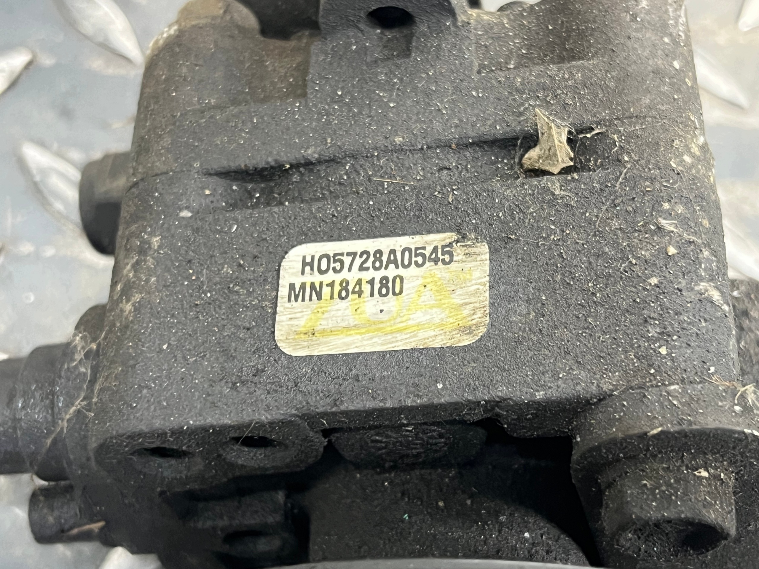 Pompe direction assistée MITSUBISHI ECLIPSE MN184180