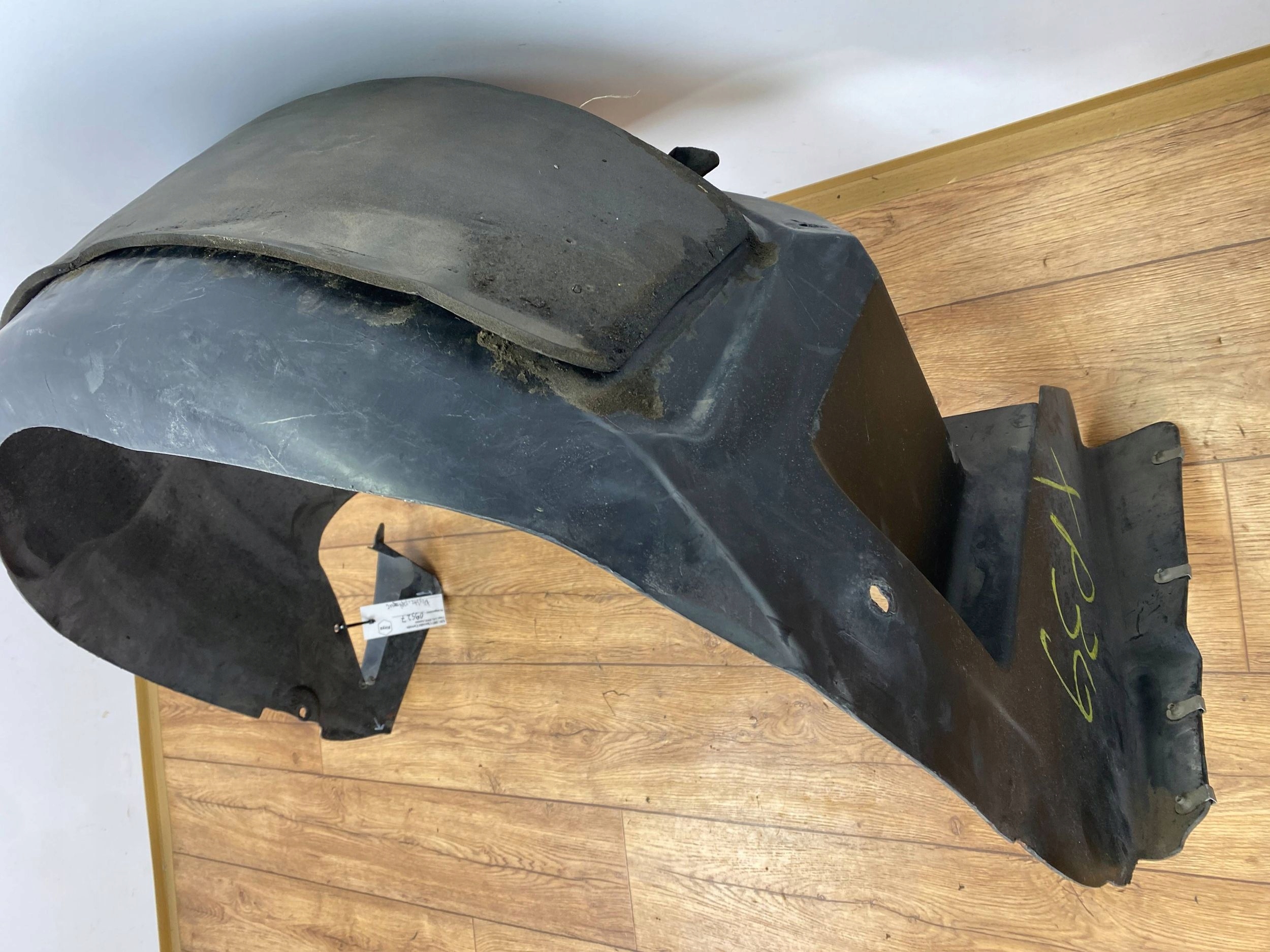 mudguard rear. left Chevrolet Corvette C6 2005+