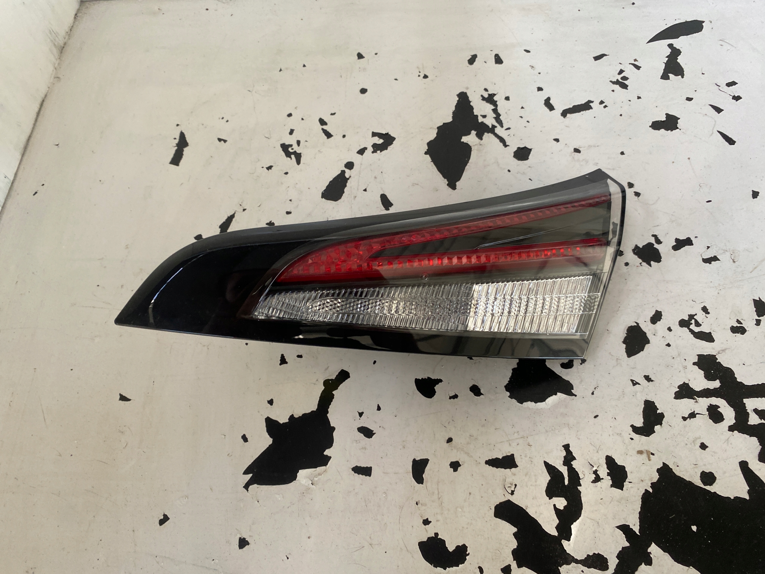 kia SOUL III фонарь правый крышке багажника led