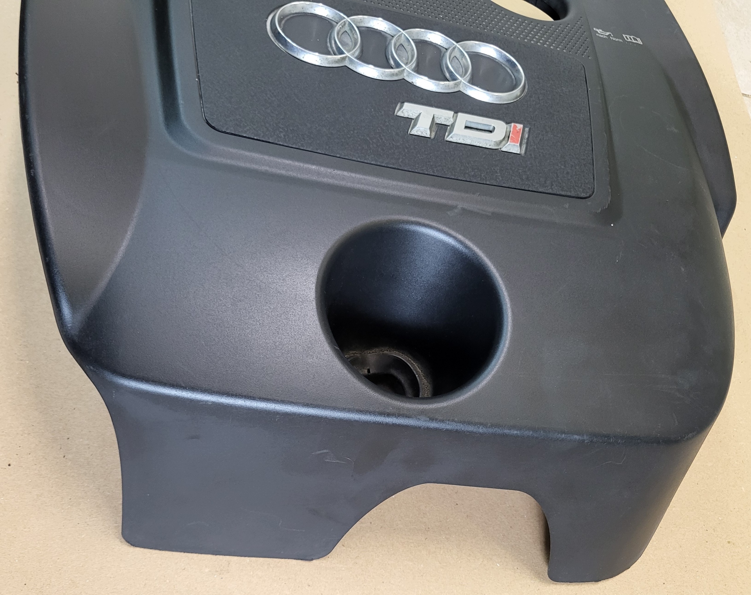 cover engine housing cover upper cover VW AUDI SEAT SKODA 1.9 TDI 038103925AJ