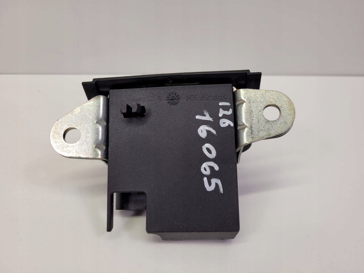 lock bonnet boot Volkswagen Polo 6 2020 2G6.827.505