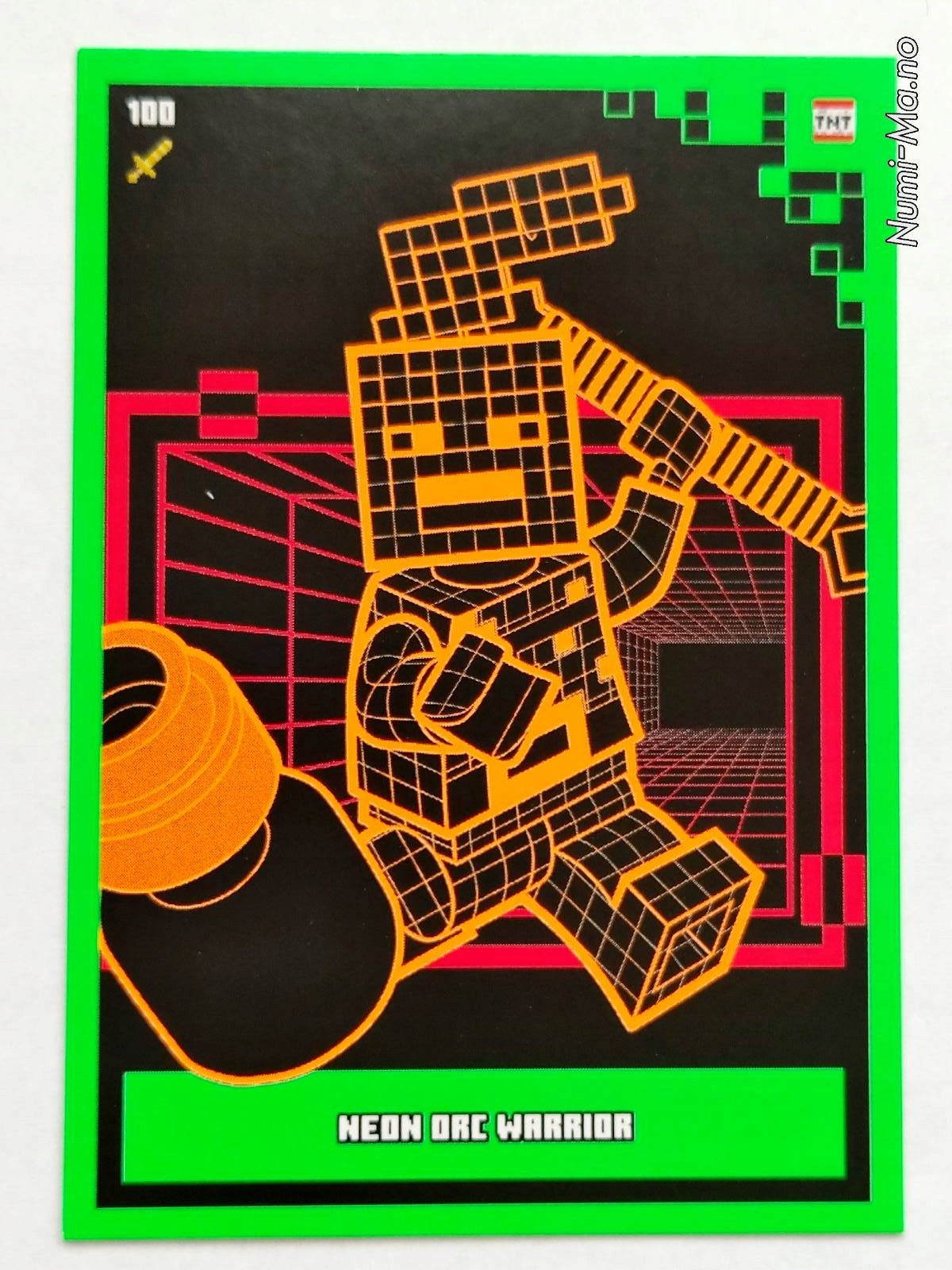 Karta Minecraft 100 Neon Orc Warrior 0018